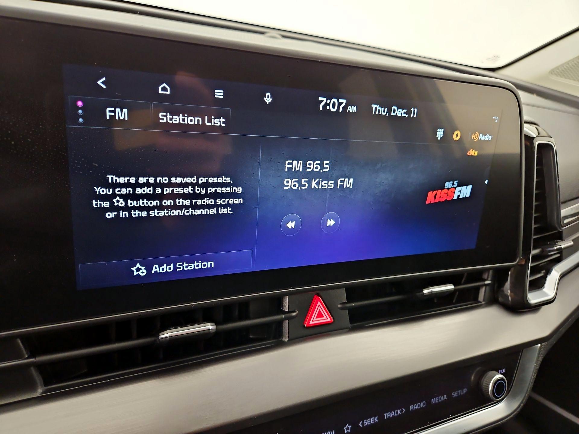 Thumbnail: 2023 Kia Sportage - 16