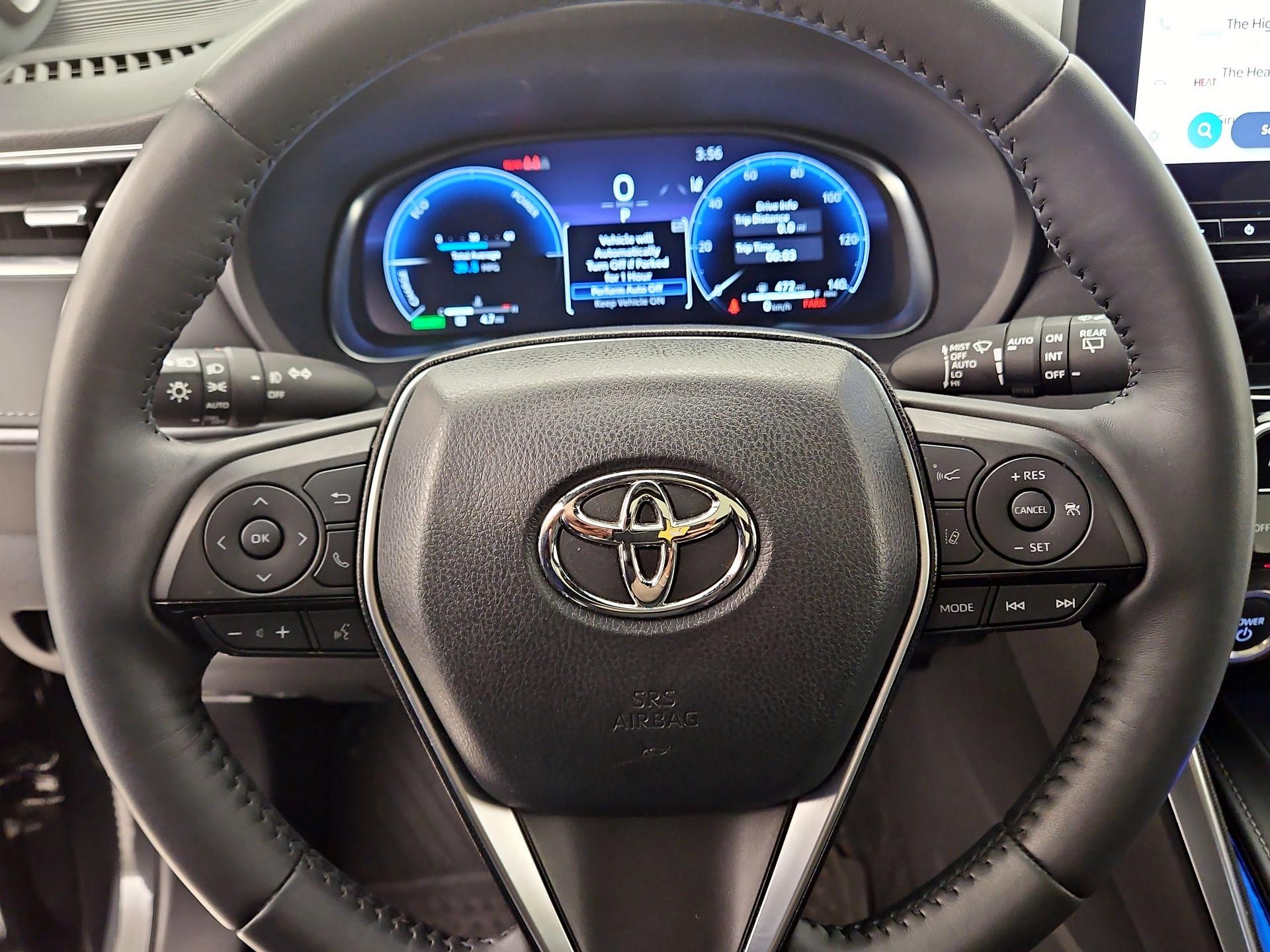 Thumbnail: 2023 Toyota Venza - 10