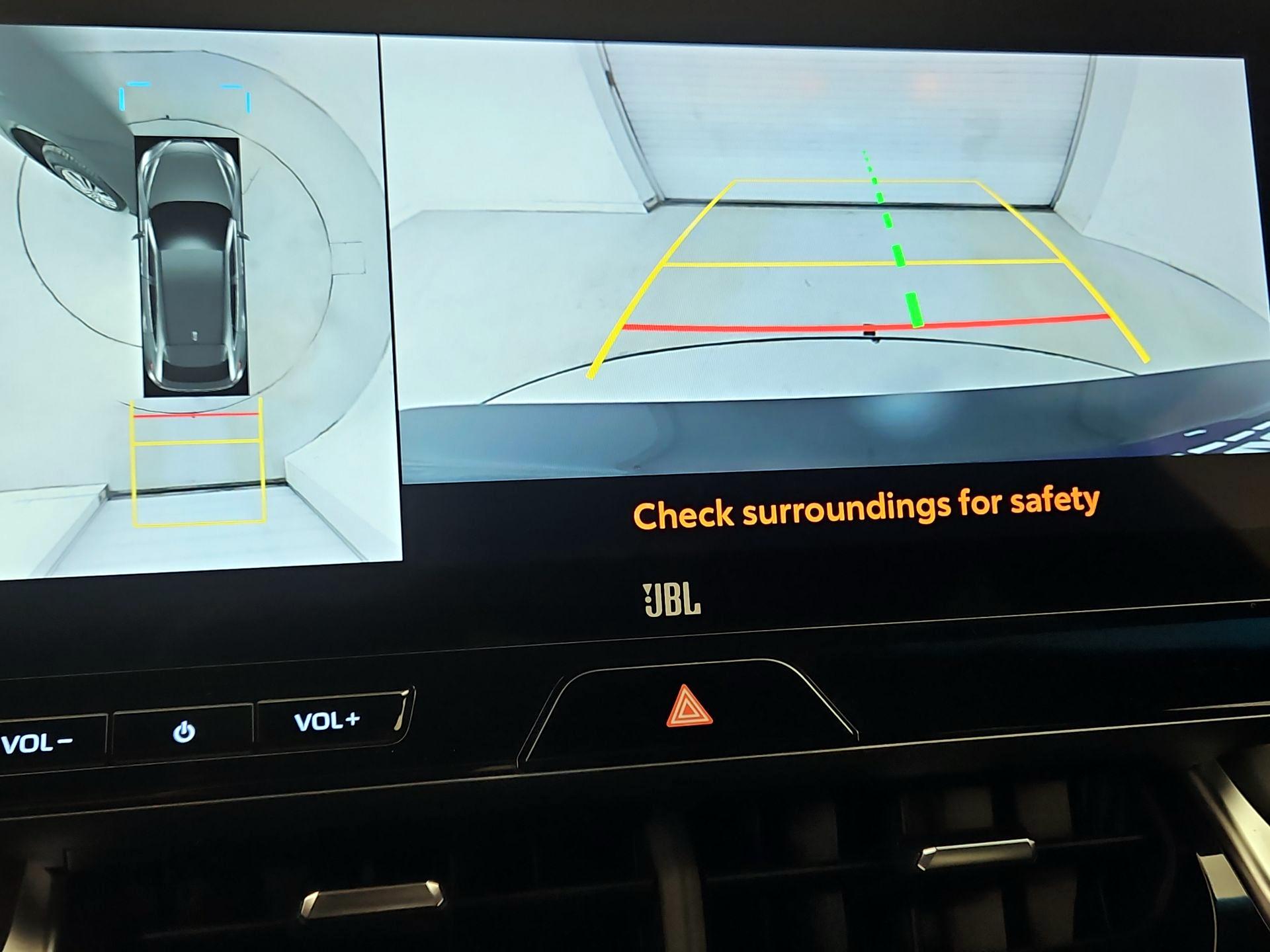 Thumbnail: 2023 Toyota Venza - 14