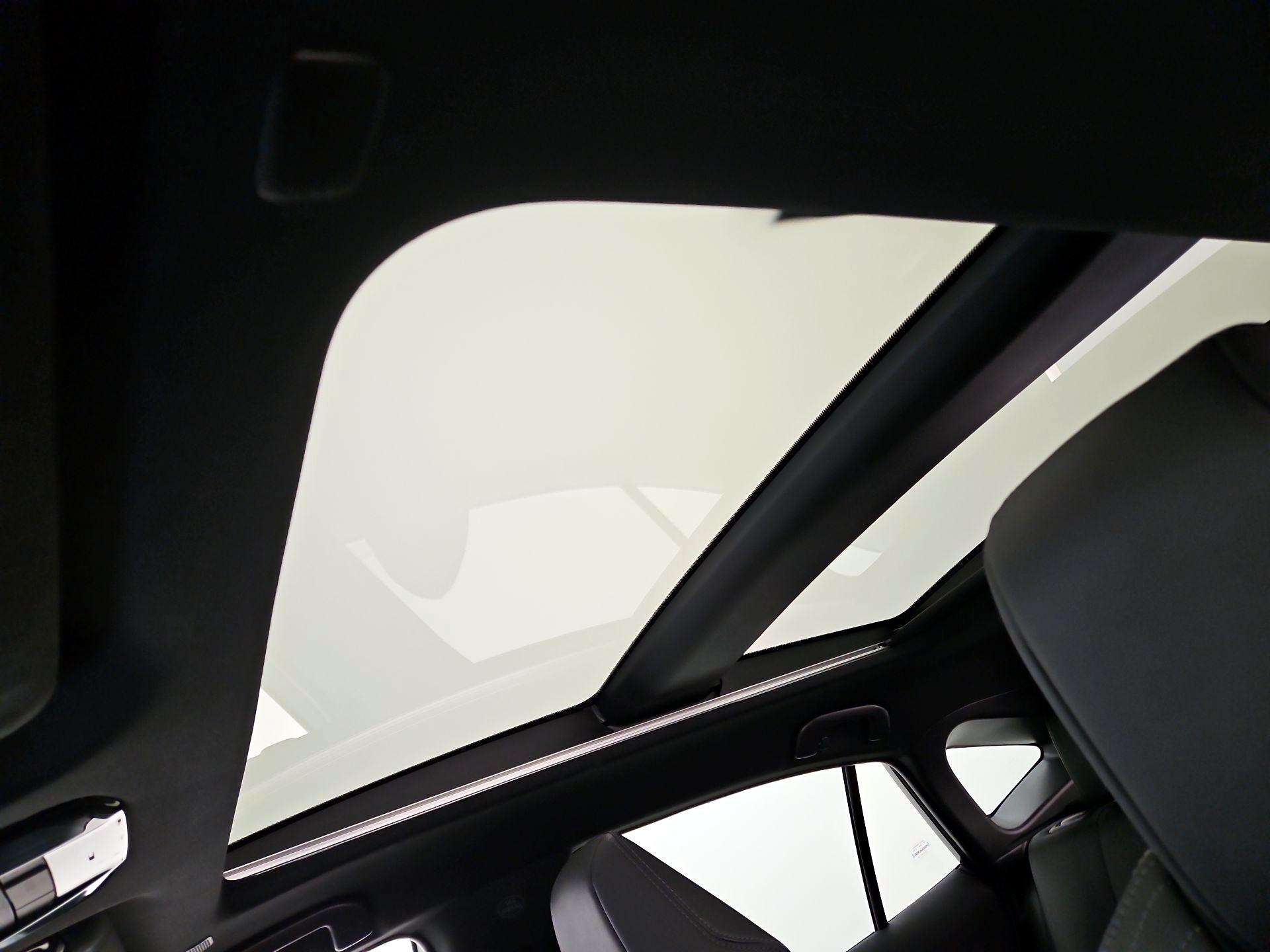 Thumbnail: 2023 Toyota Venza - 19