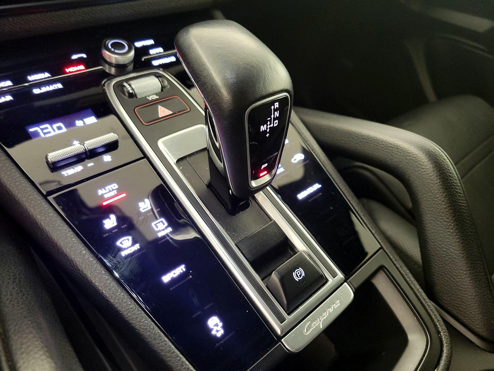 Thumbnail: 2019 Porsche Cayenne - 18