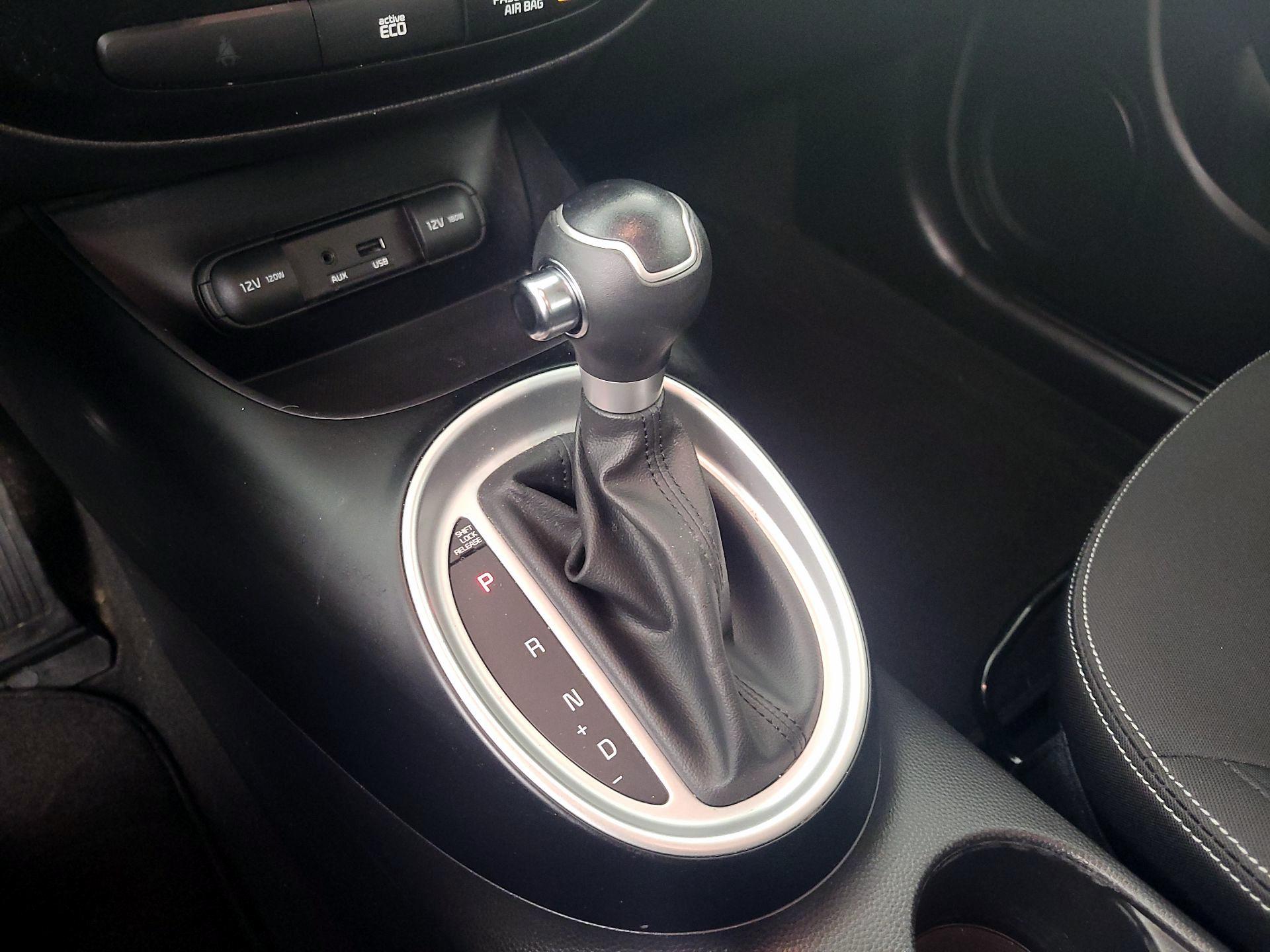 Thumbnail: 2015 Kia Soul - 16