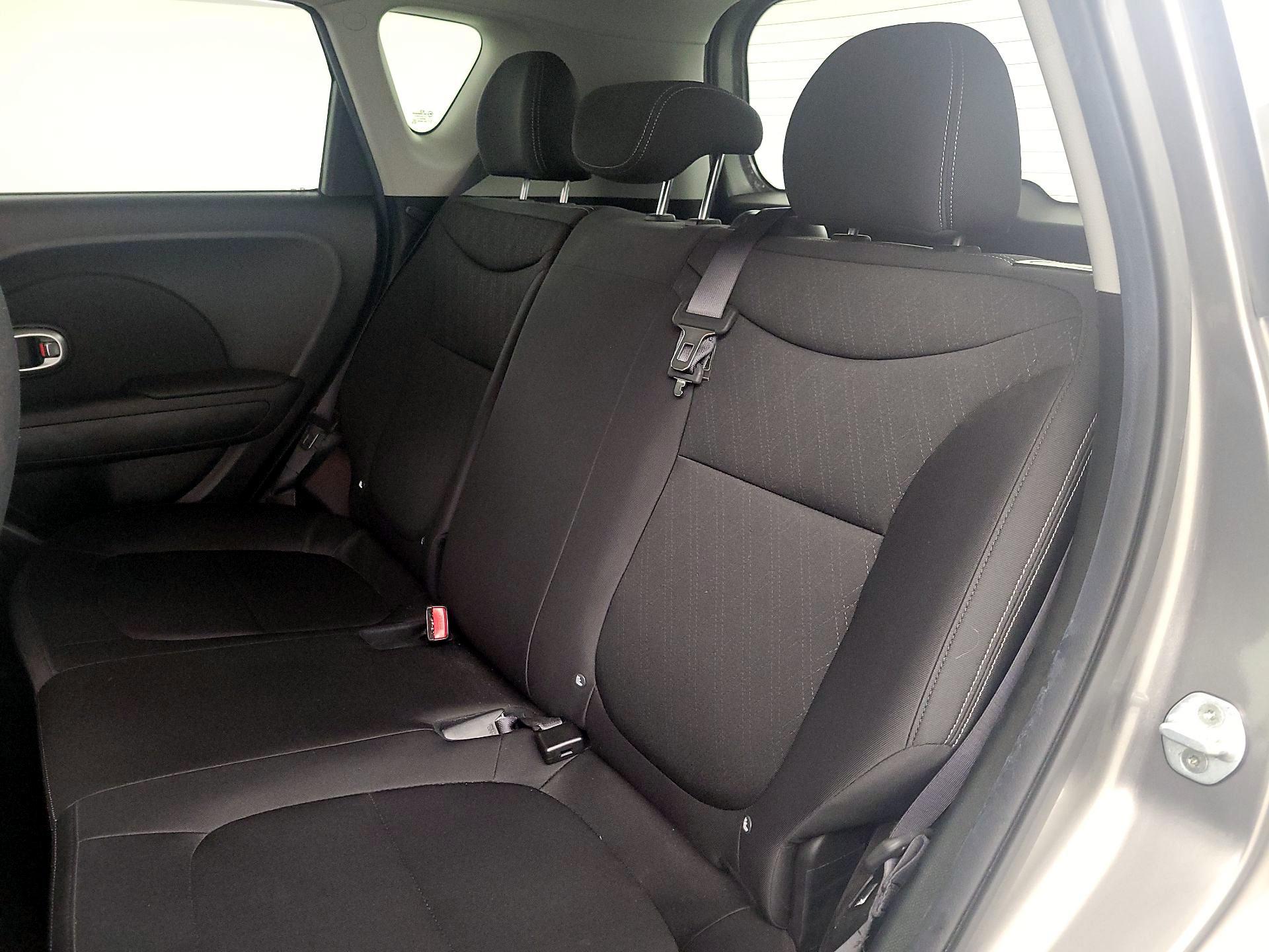 Thumbnail: 2015 Kia Soul - 18