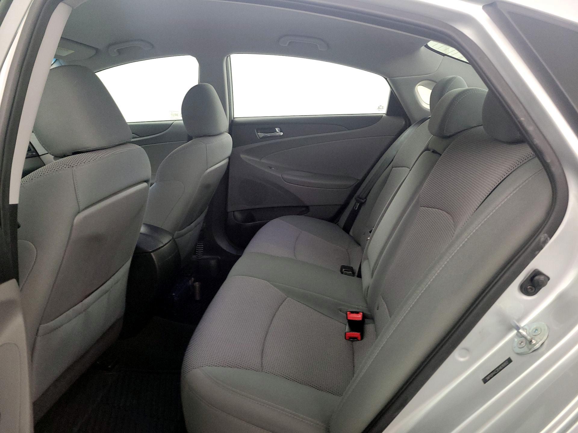 Thumbnail: 2014 Hyundai Sonata - 19