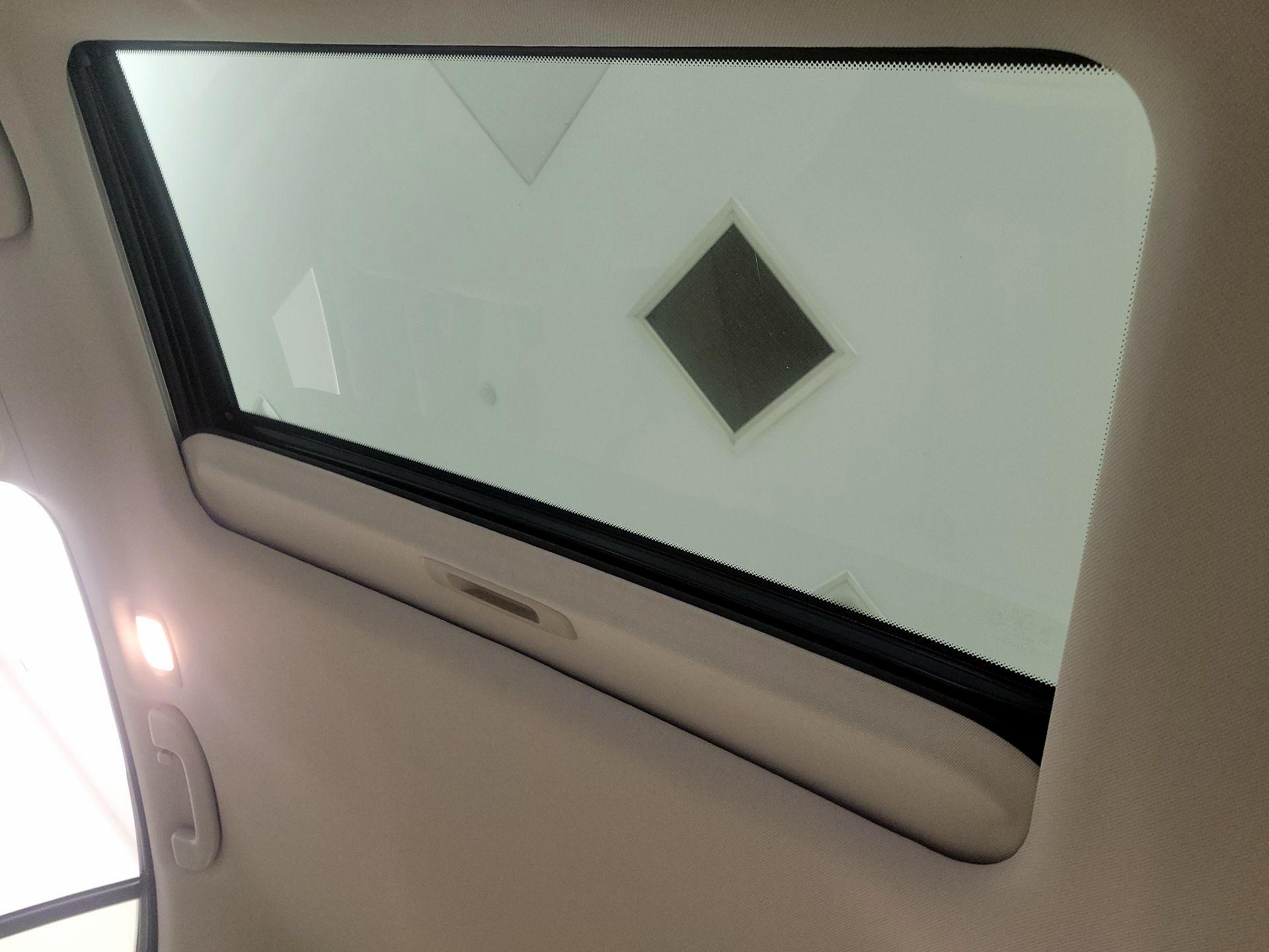 Thumbnail: 2015 INFINITI Q50 - 19