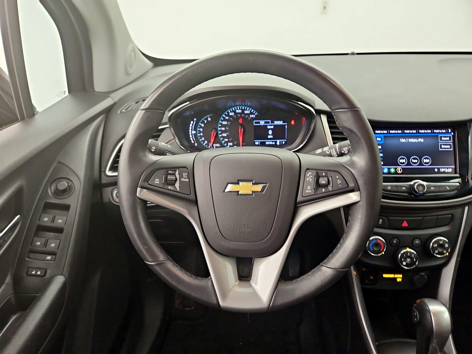 Thumbnail: 2020 Chevrolet Trax - 10