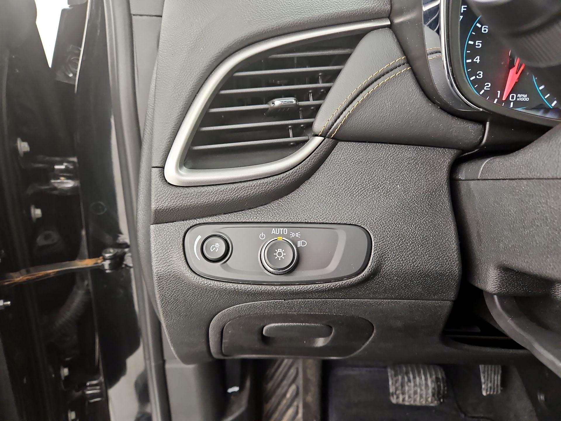 Thumbnail: 2020 Chevrolet Trax - 13