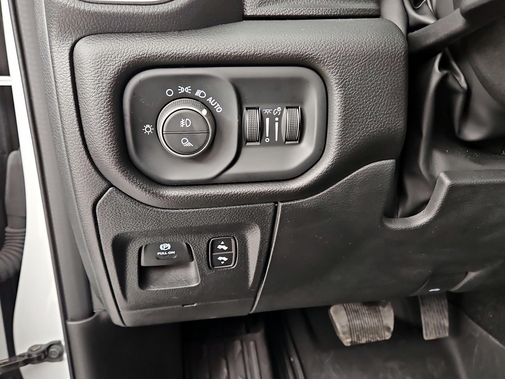 Thumbnail: 2025 RAM 1500 - 13