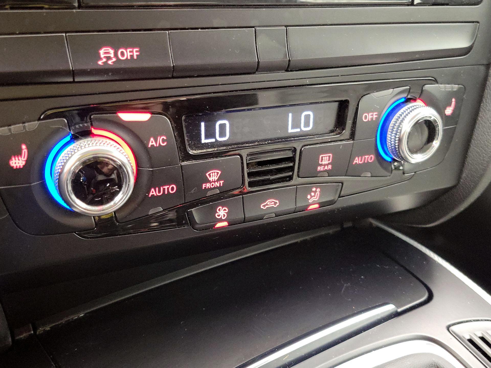 Thumbnail: 2015 Audi A4 - 17