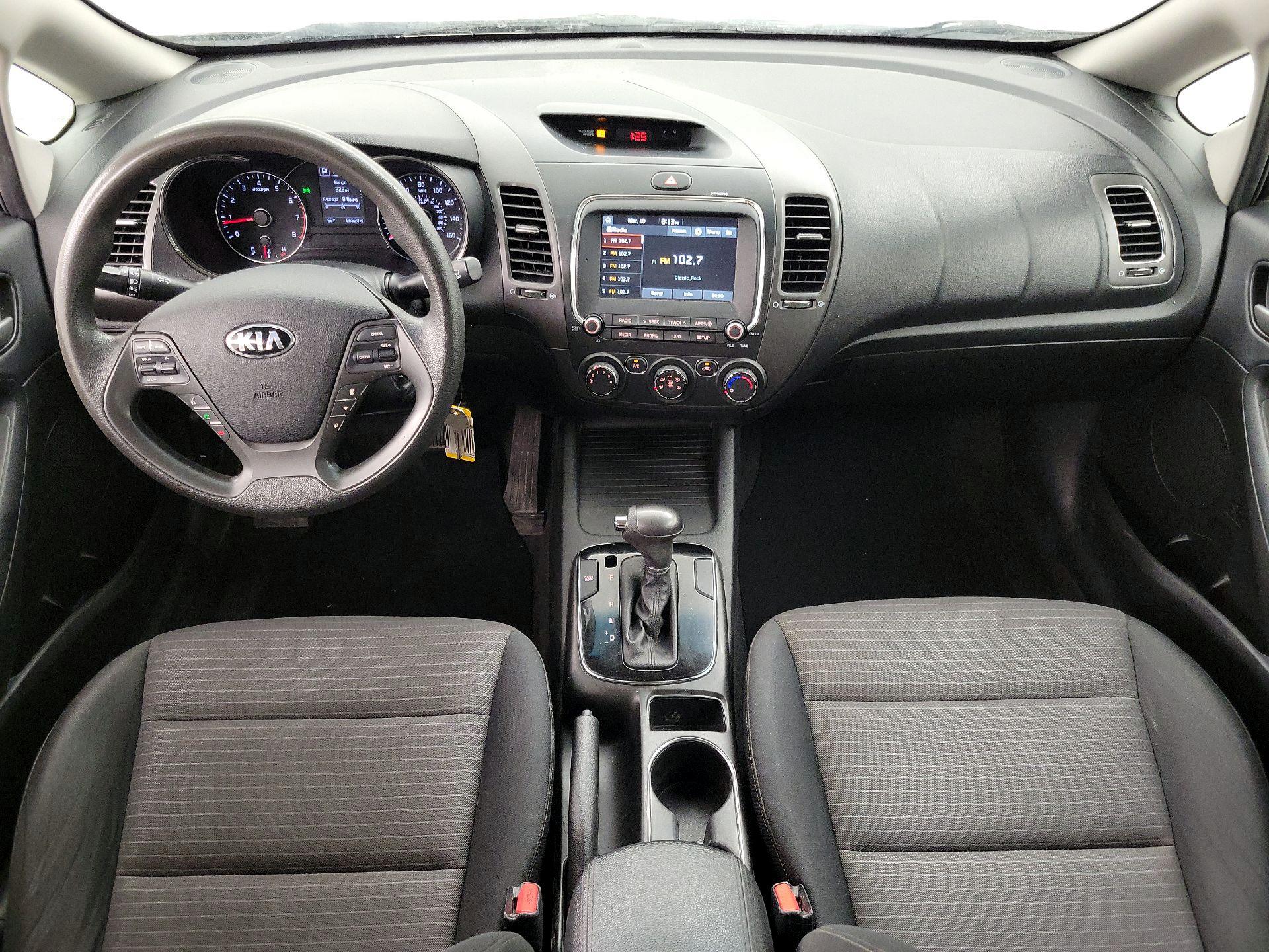 Thumbnail: 2018 Kia Forte - 9