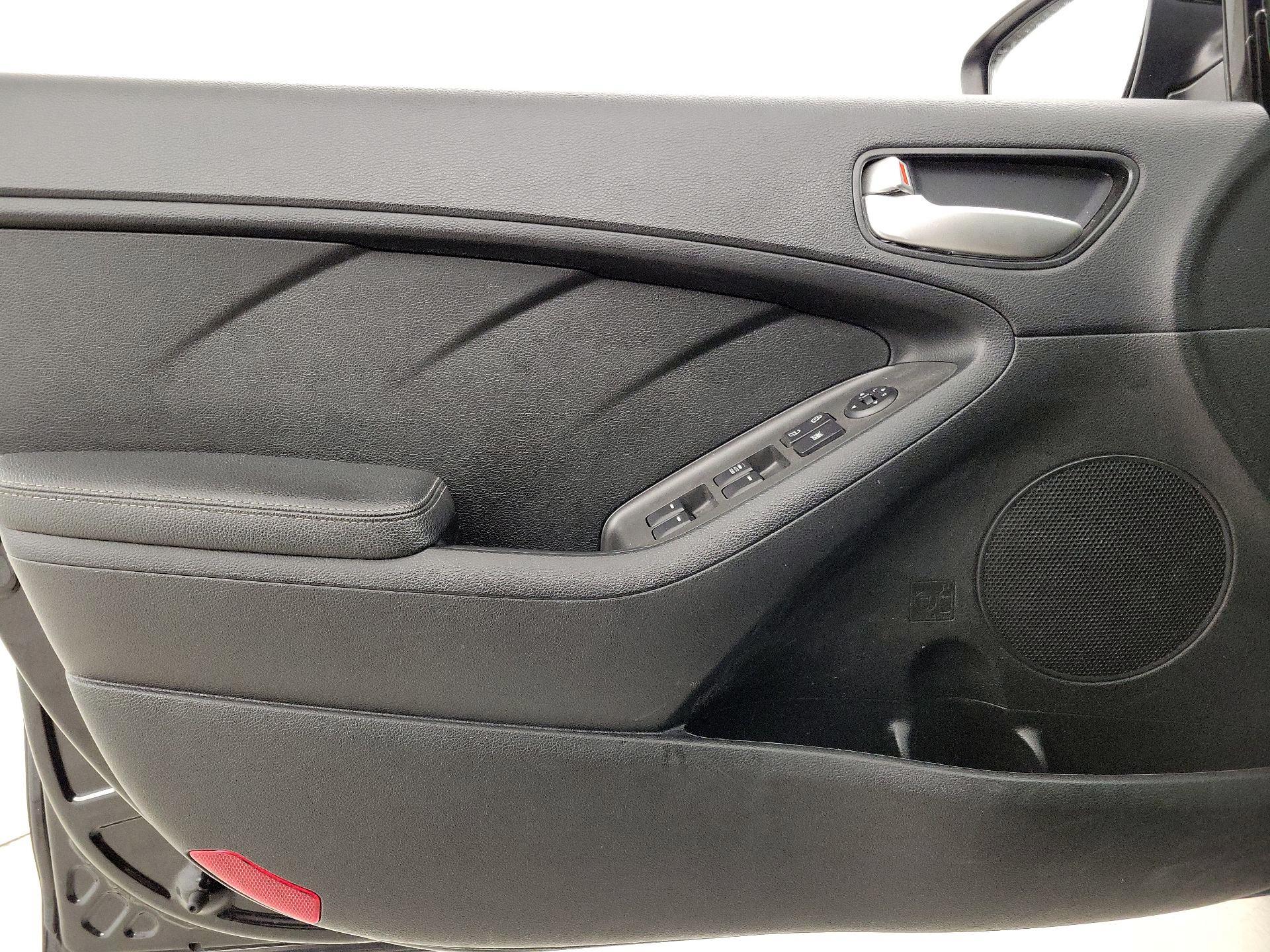 Thumbnail: 2018 Kia Forte - 12