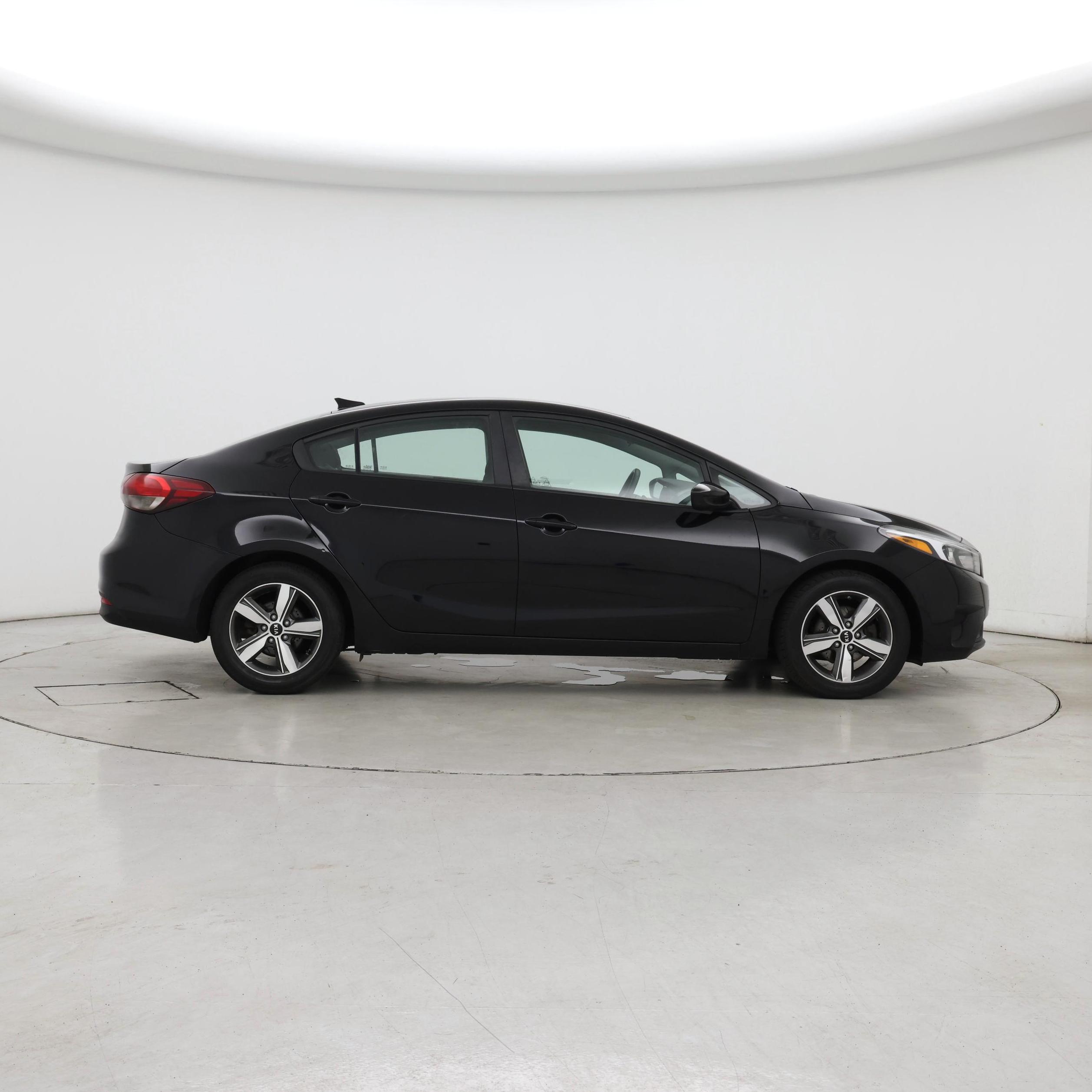 Thumbnail: 2018 Kia Forte - 7