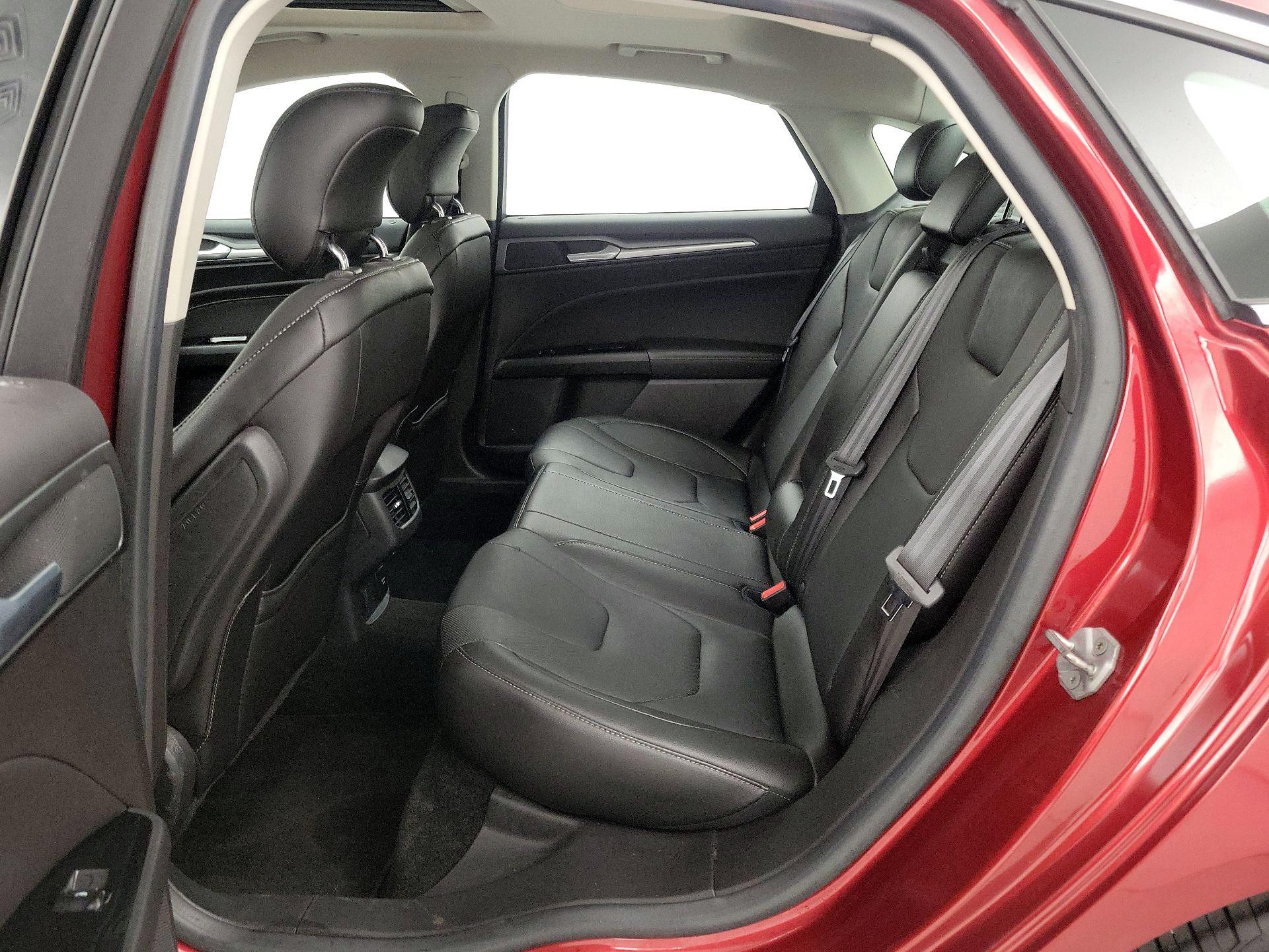 Thumbnail: 2014 Ford Fusion - 20