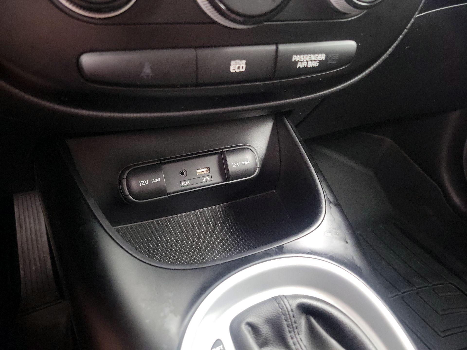 Thumbnail: 2016 Kia Soul - 17