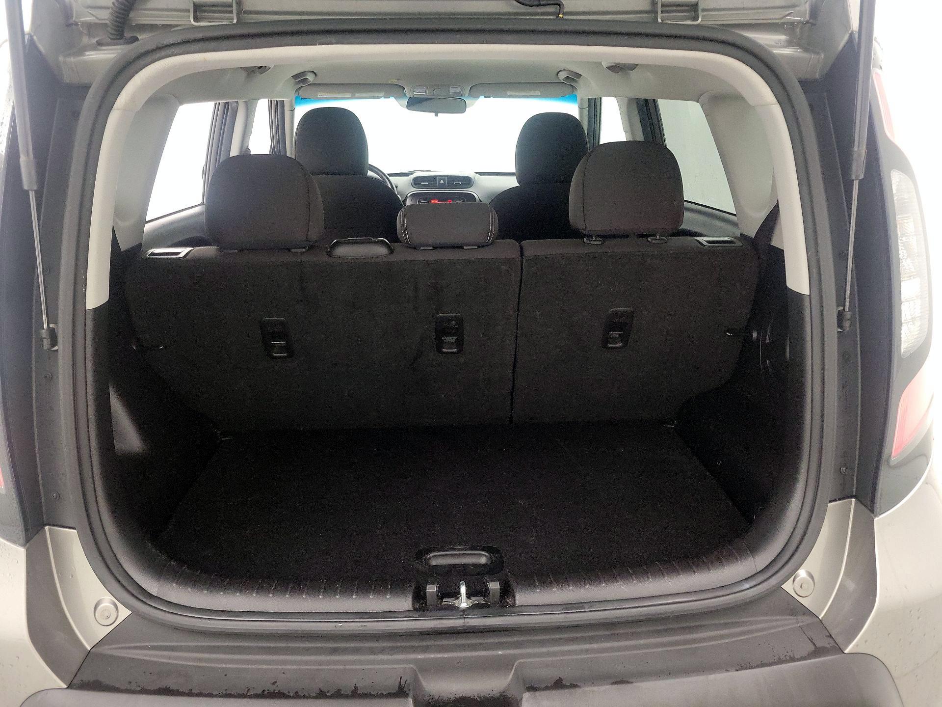 Thumbnail: 2016 Kia Soul - 19