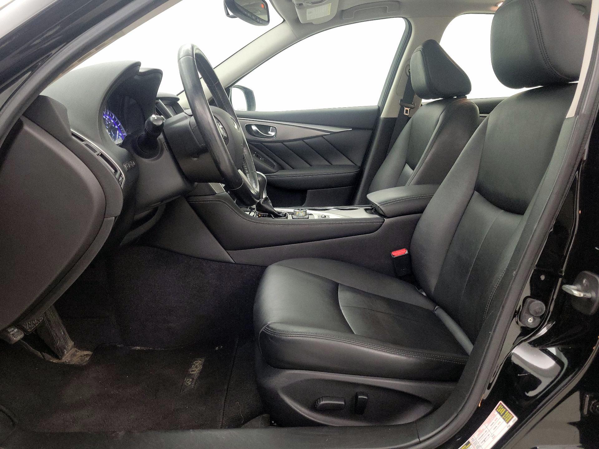 Thumbnail: 2015 INFINITI Q50 - 11