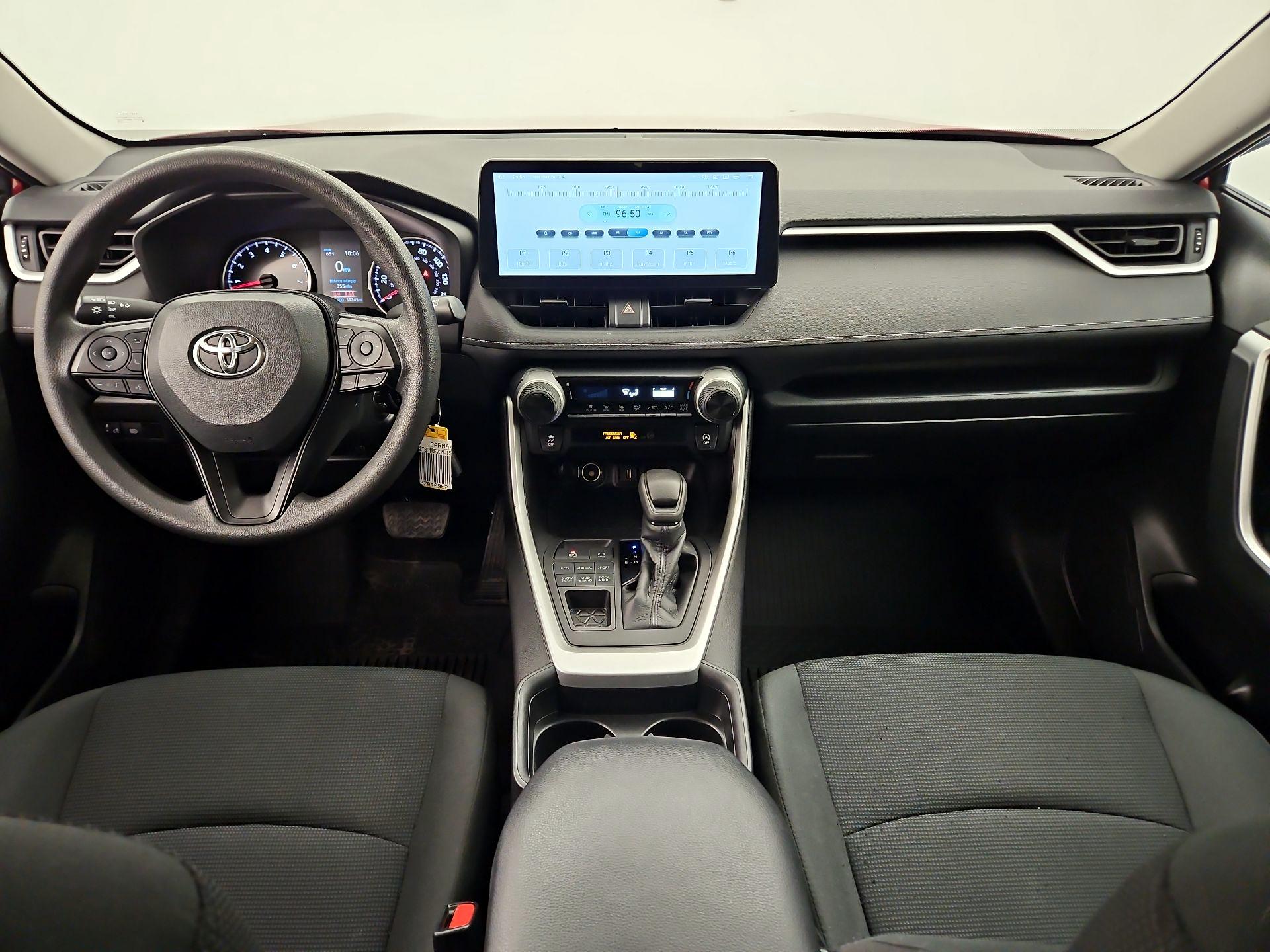 Thumbnail: 2021 Toyota RAV4 - 9