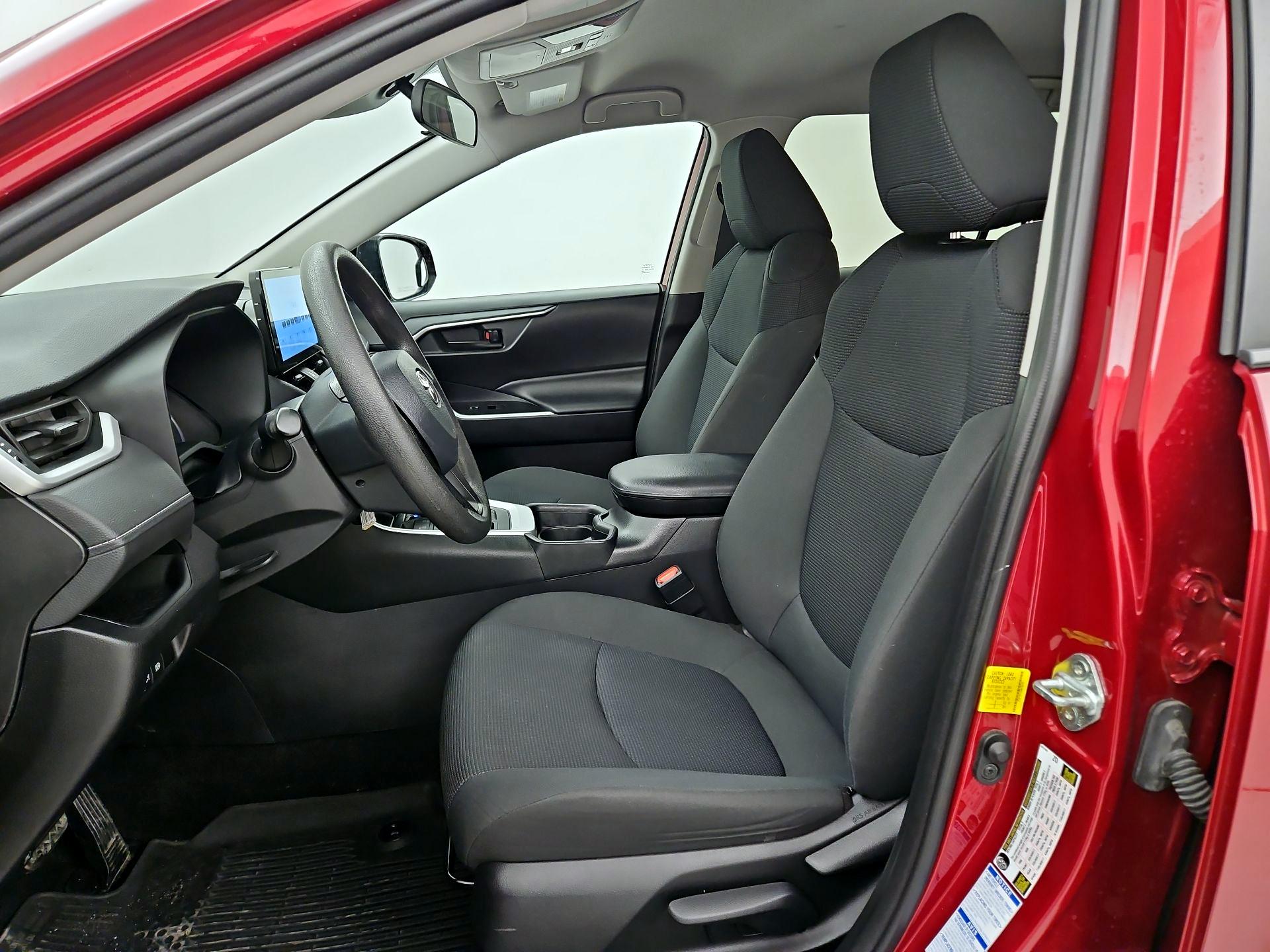 Thumbnail: 2021 Toyota RAV4 - 11