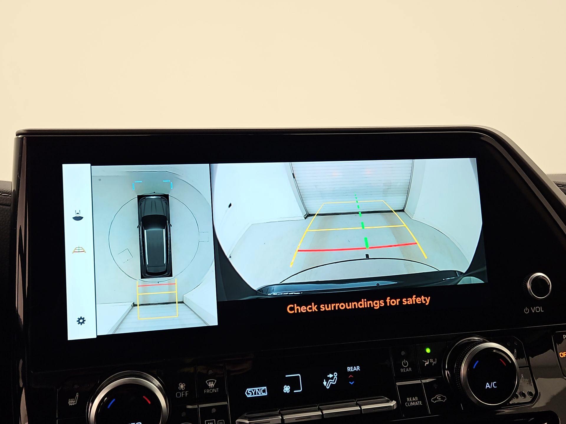 Thumbnail: 2023 Toyota Highlander - 14