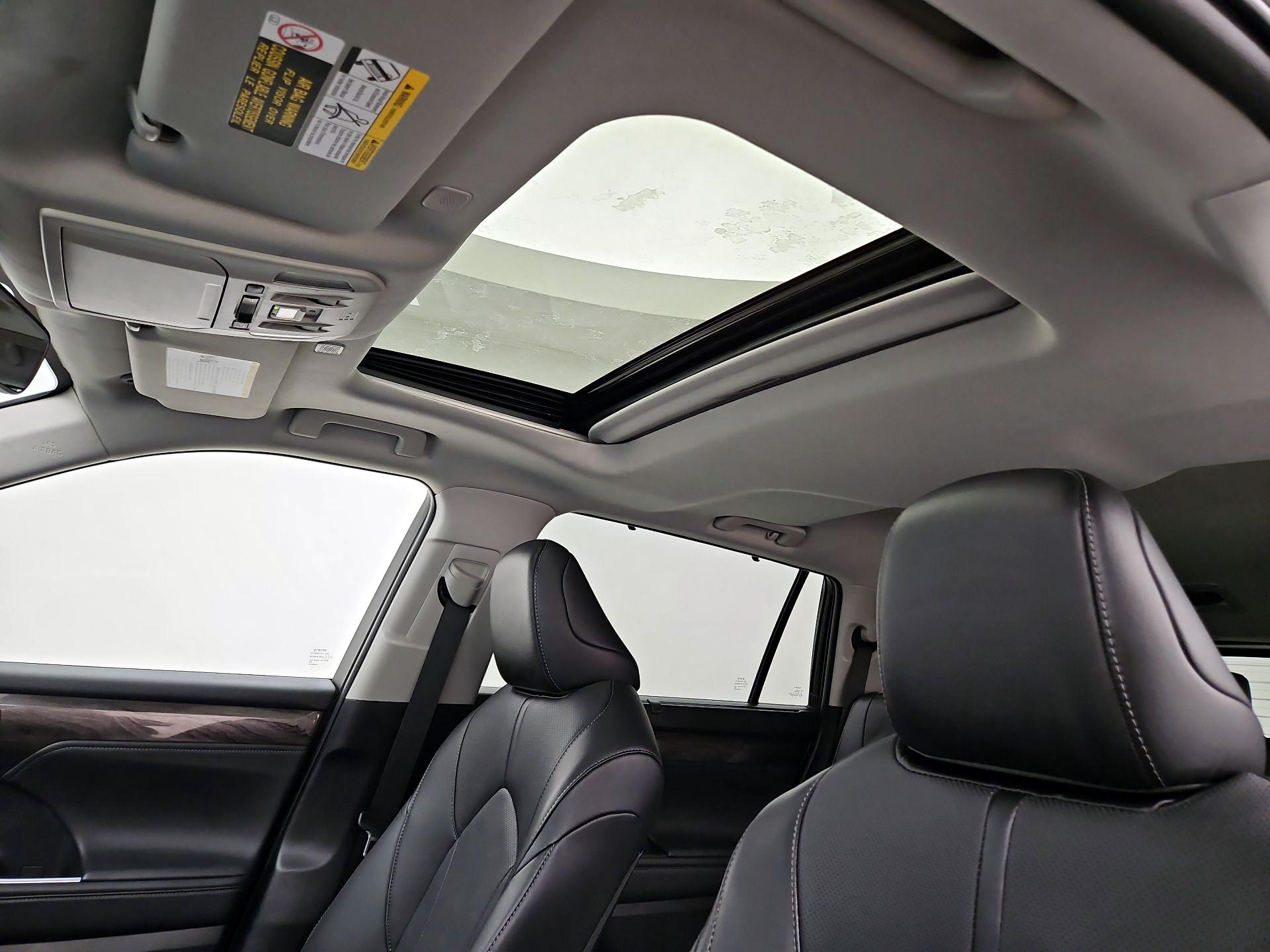 Thumbnail: 2023 Toyota Highlander - 19