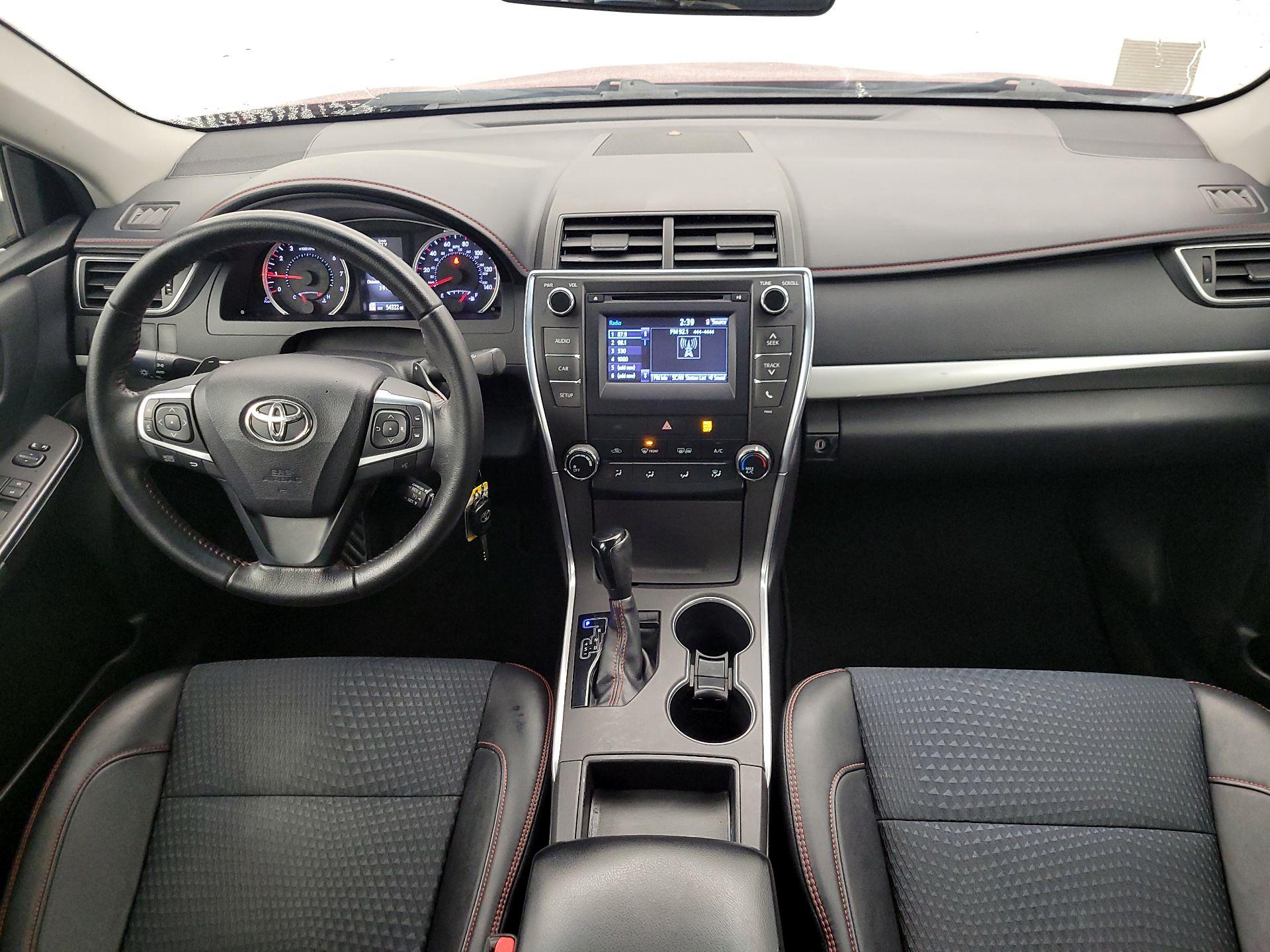 Thumbnail: 2015 Toyota Camry - 9