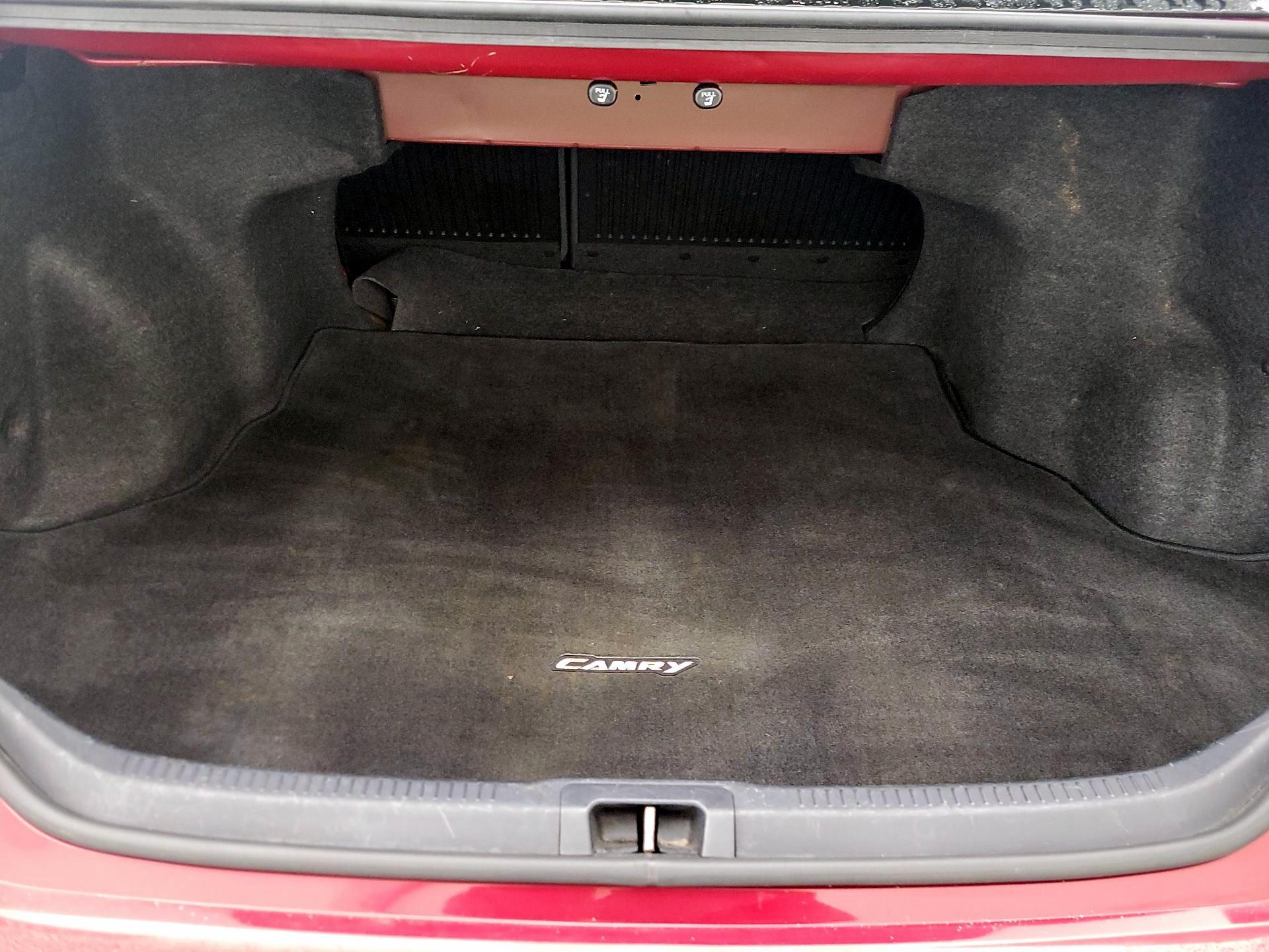 Thumbnail: 2015 Toyota Camry - 20