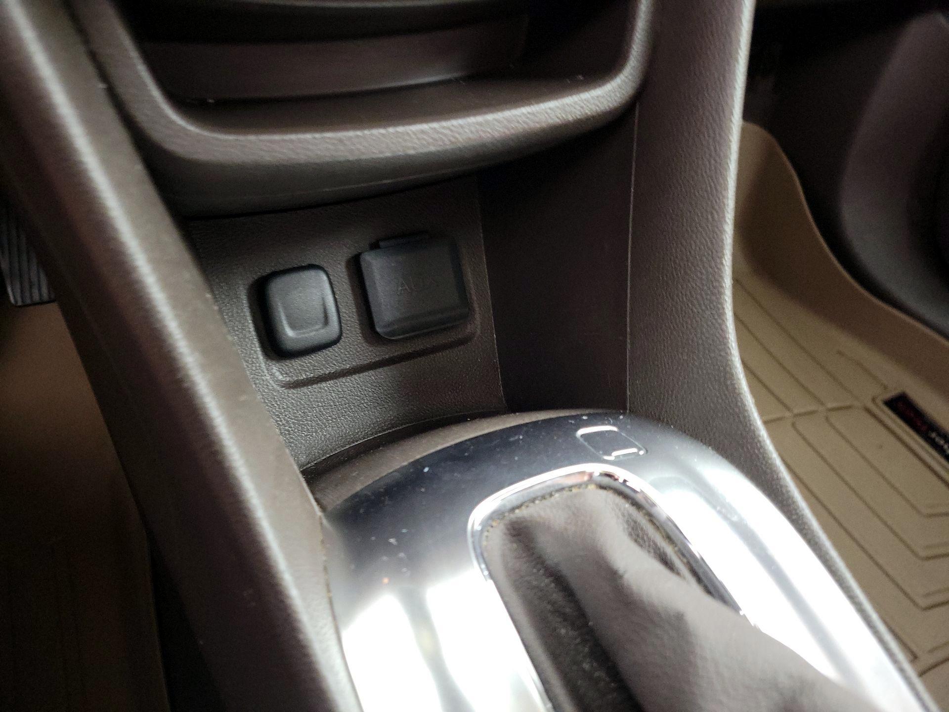 Thumbnail: 2015 Buick Encore - 18