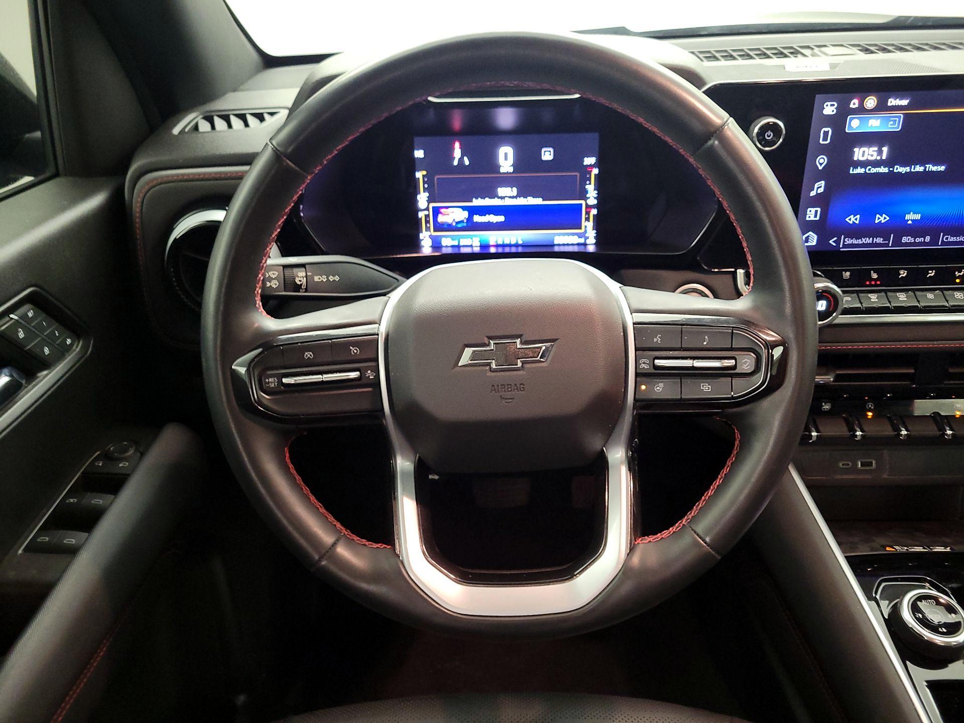 Thumbnail: 2023 Chevrolet Colorado - 10