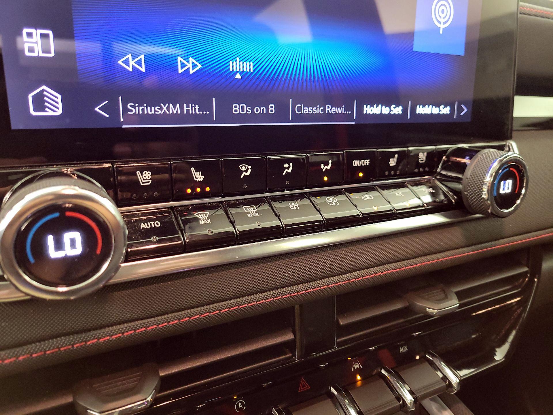 Thumbnail: 2023 Chevrolet Colorado - 16