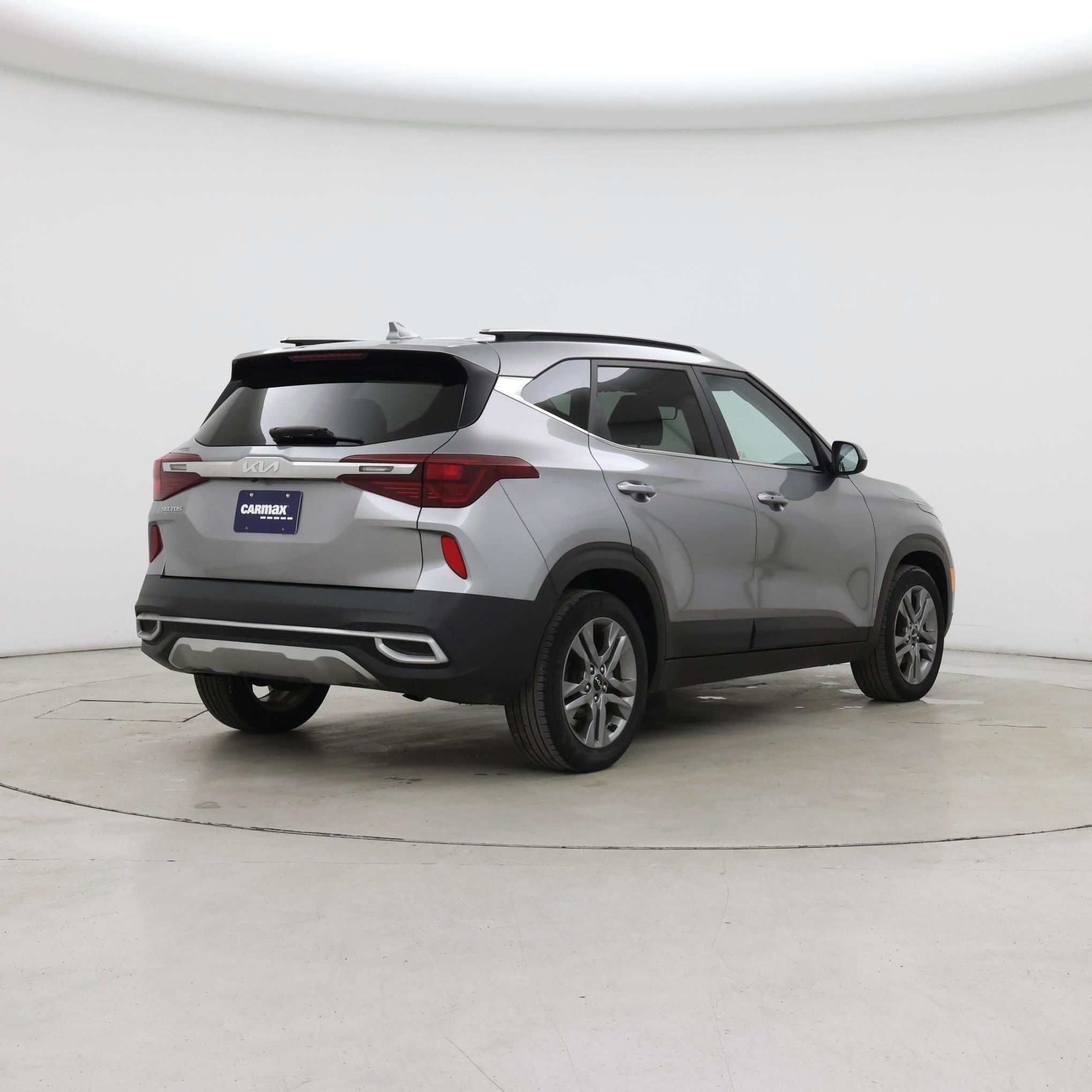 Thumbnail: 2022 Kia Seltos - 8