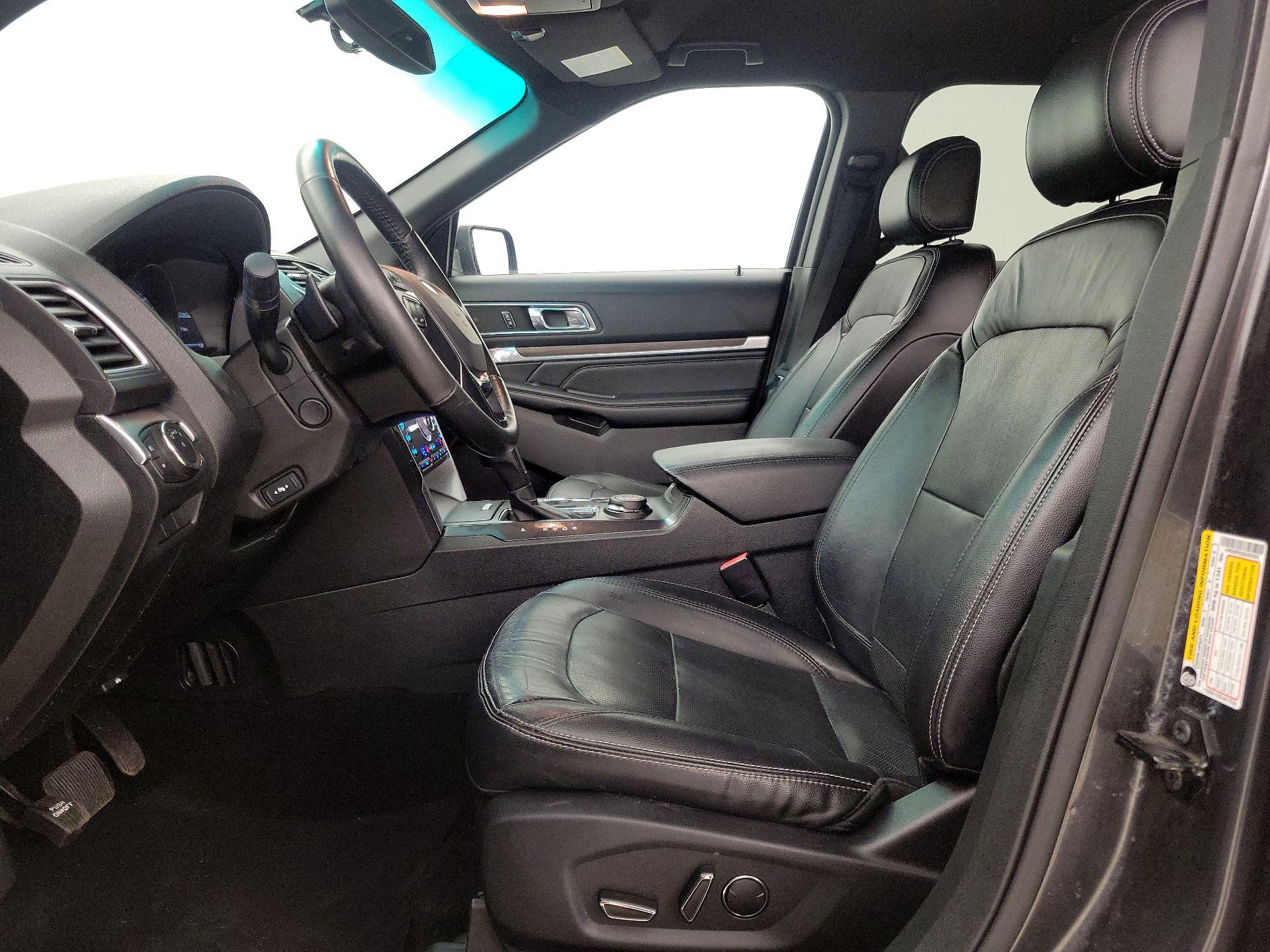 Thumbnail: 2016 Ford Explorer - 11