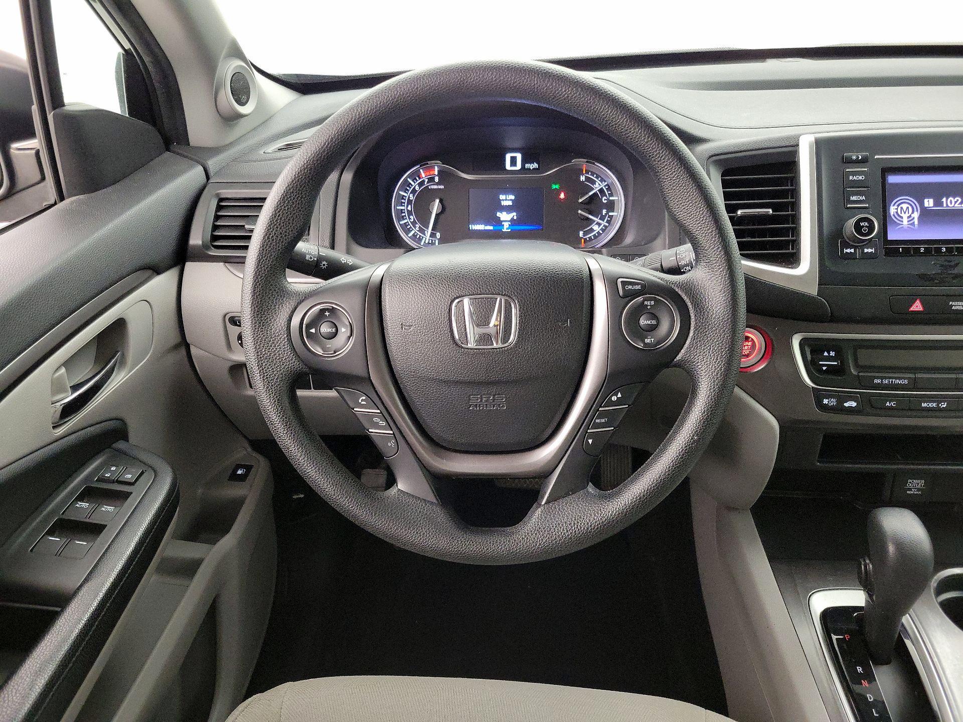 Thumbnail: 2018 Honda Pilot - 10