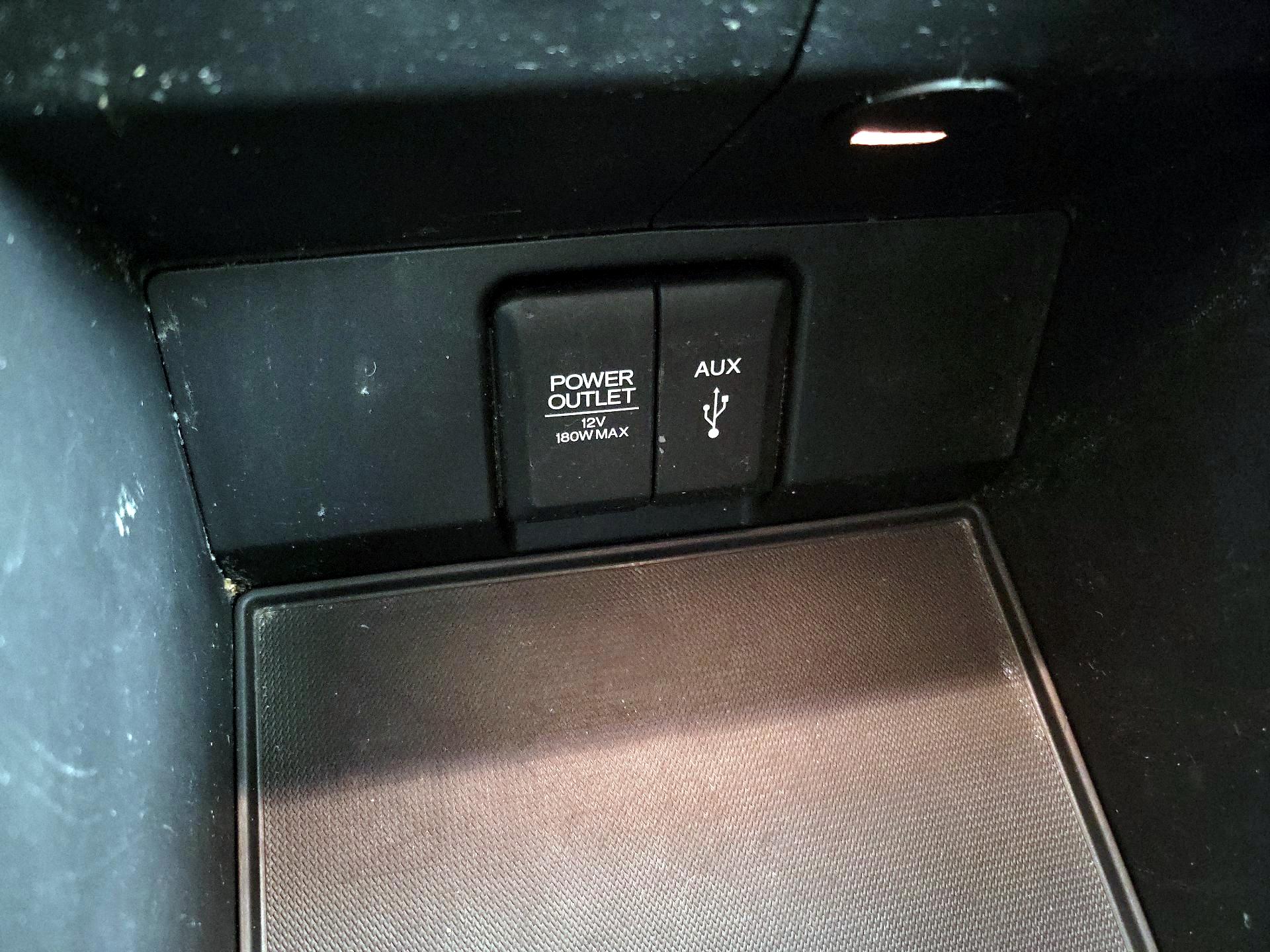 Thumbnail: 2018 Honda Pilot - 18