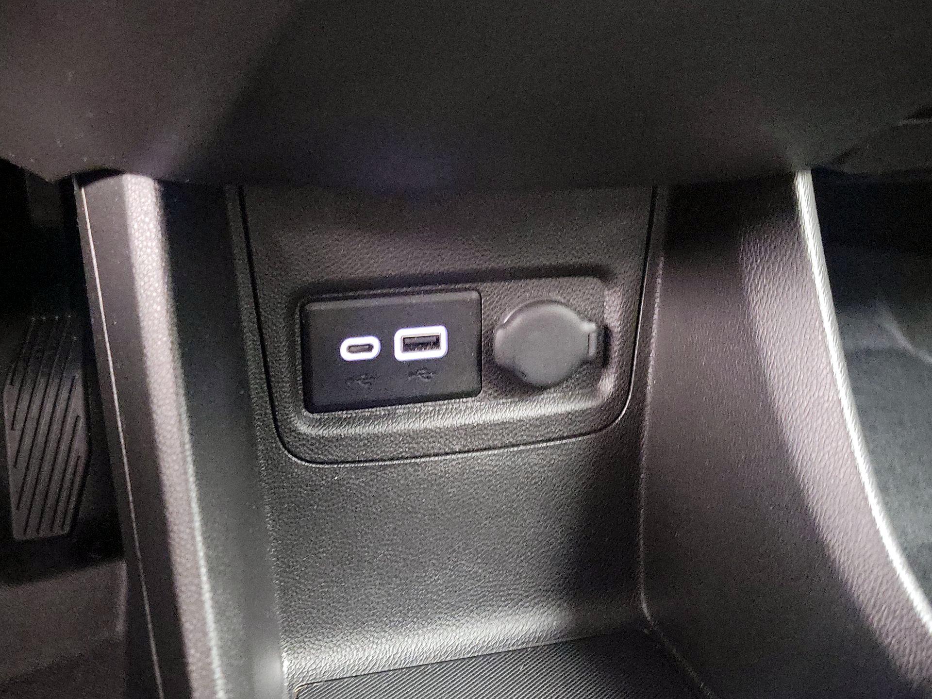 Thumbnail: 2019 Chevrolet Spark - 18