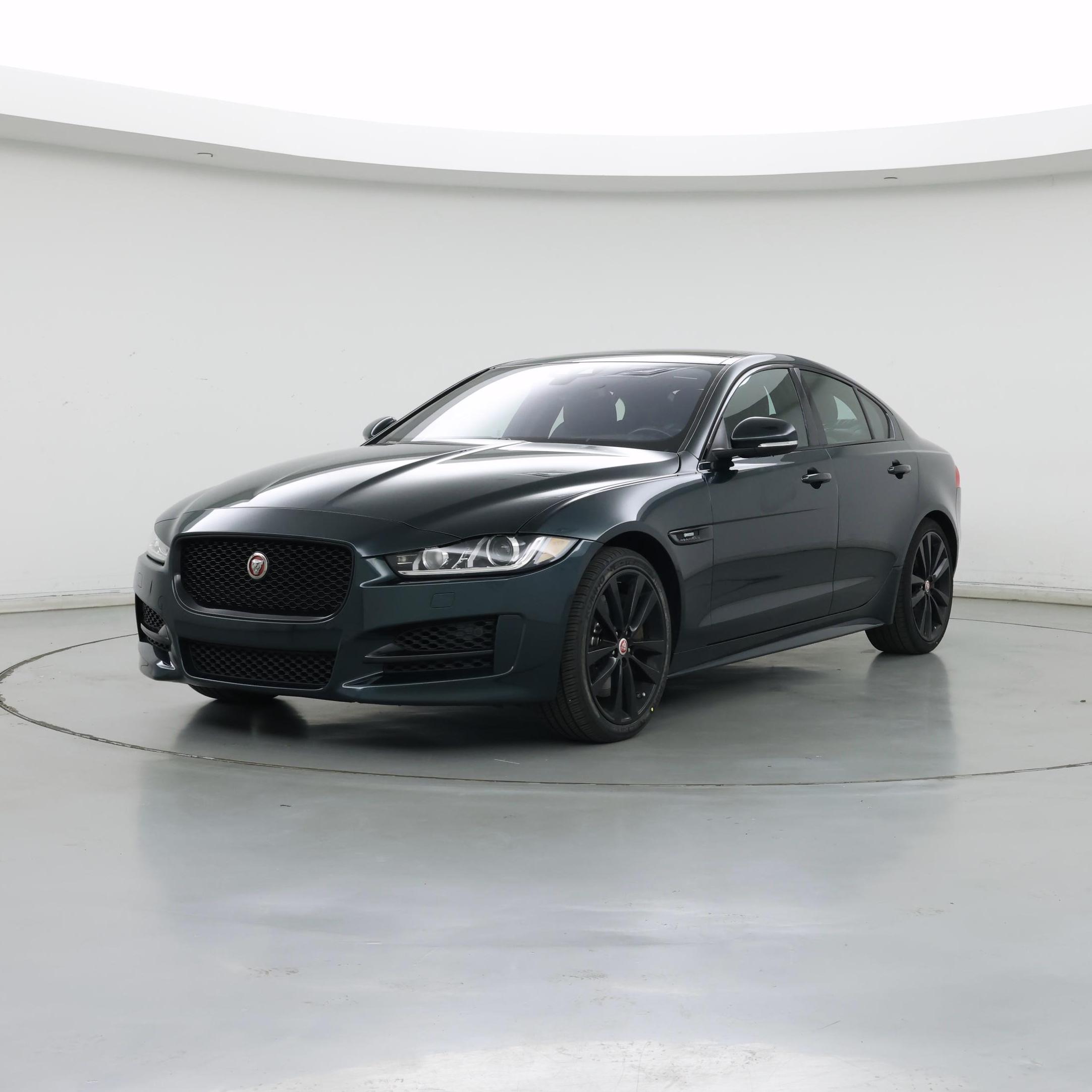 Thumbnail: 2017 Jaguar XE - 4
