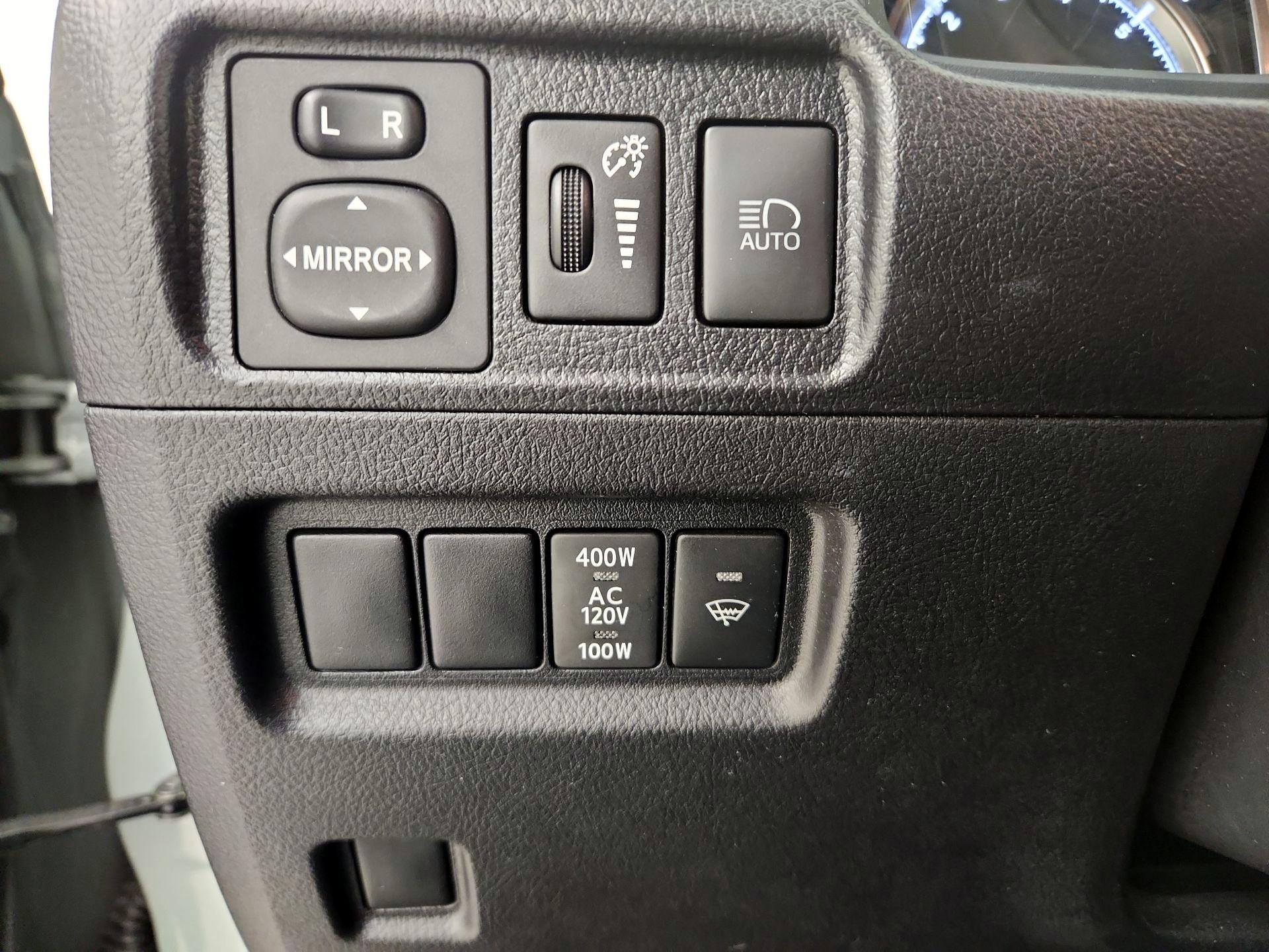 Thumbnail: 2023 Toyota 4Runner - 13