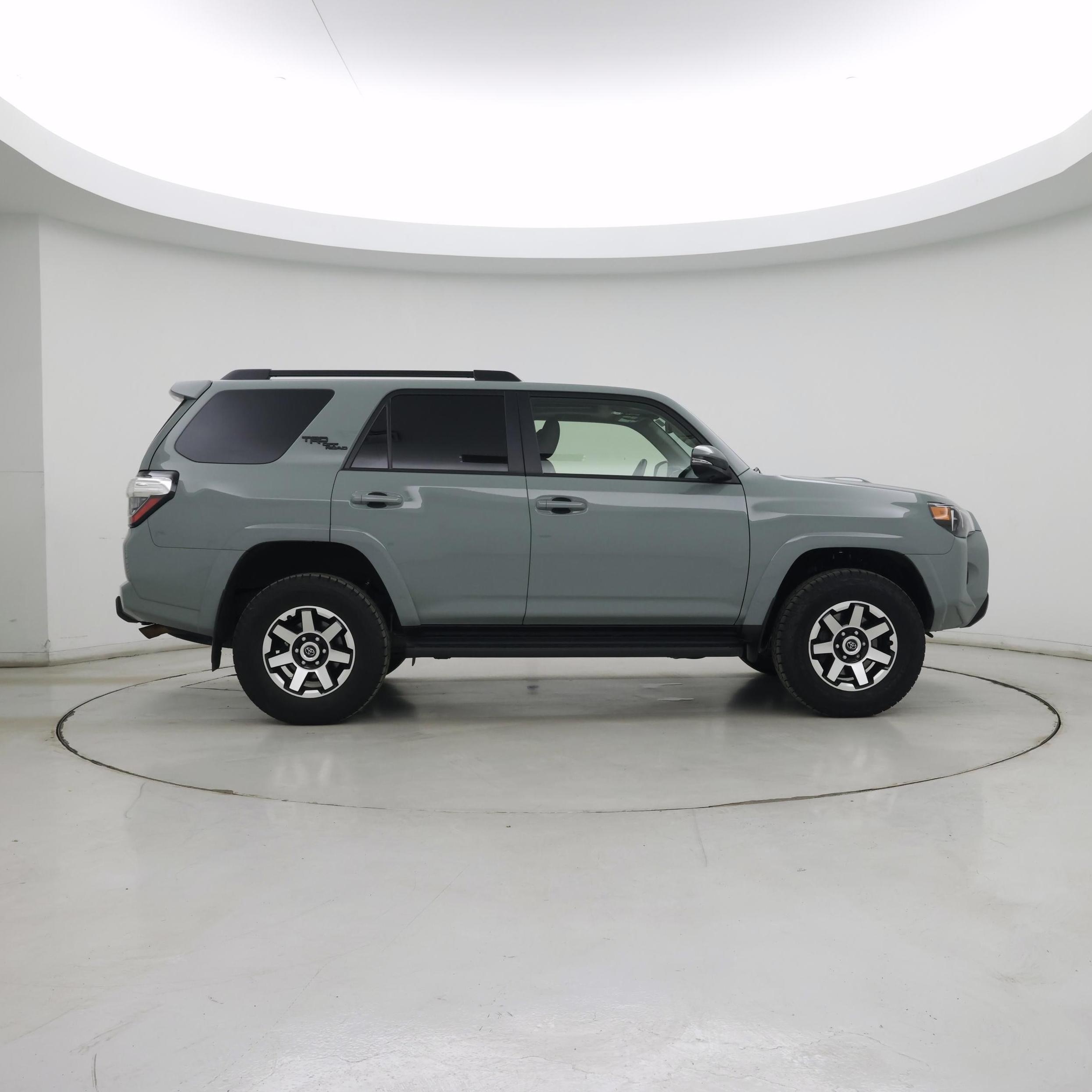 Thumbnail: 2023 Toyota 4Runner - 7