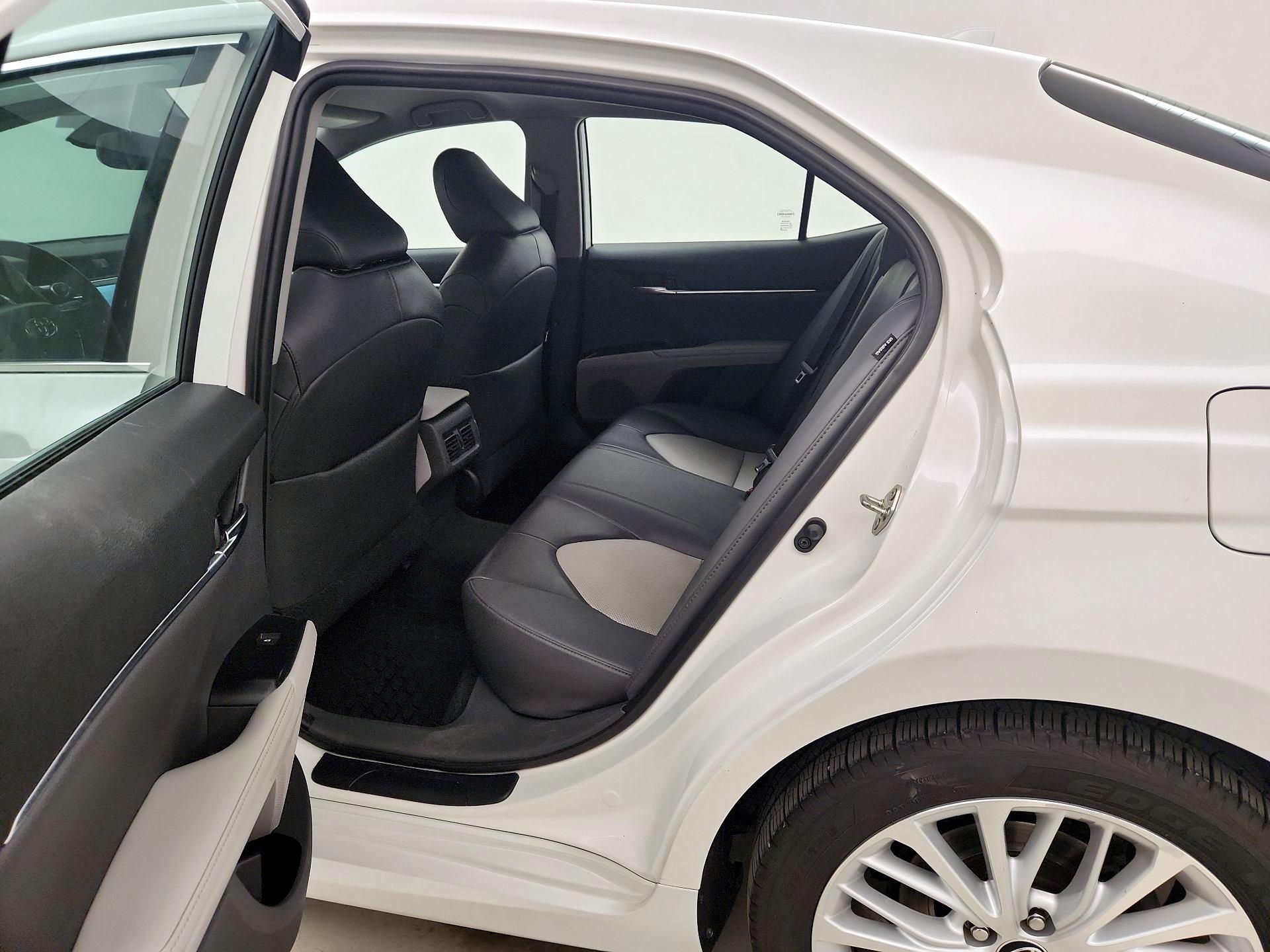 Thumbnail: 2020 Toyota Camry - 19