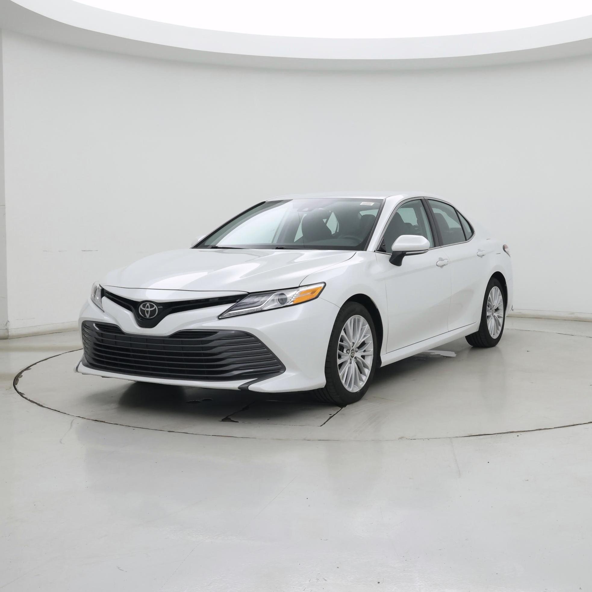 Thumbnail: 2020 Toyota Camry - 4