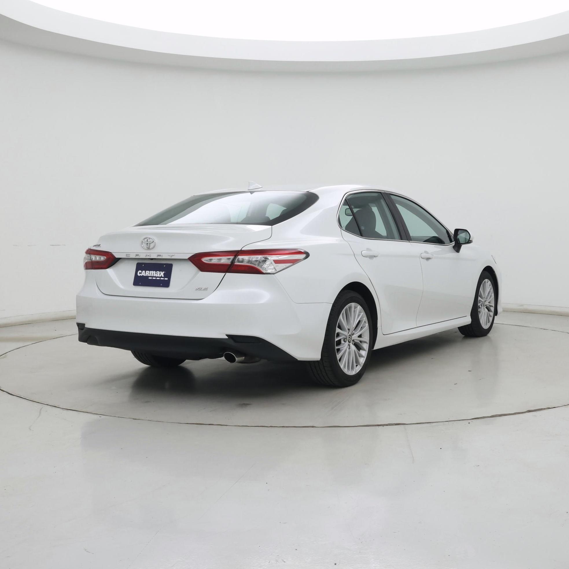 Thumbnail: 2020 Toyota Camry - 8