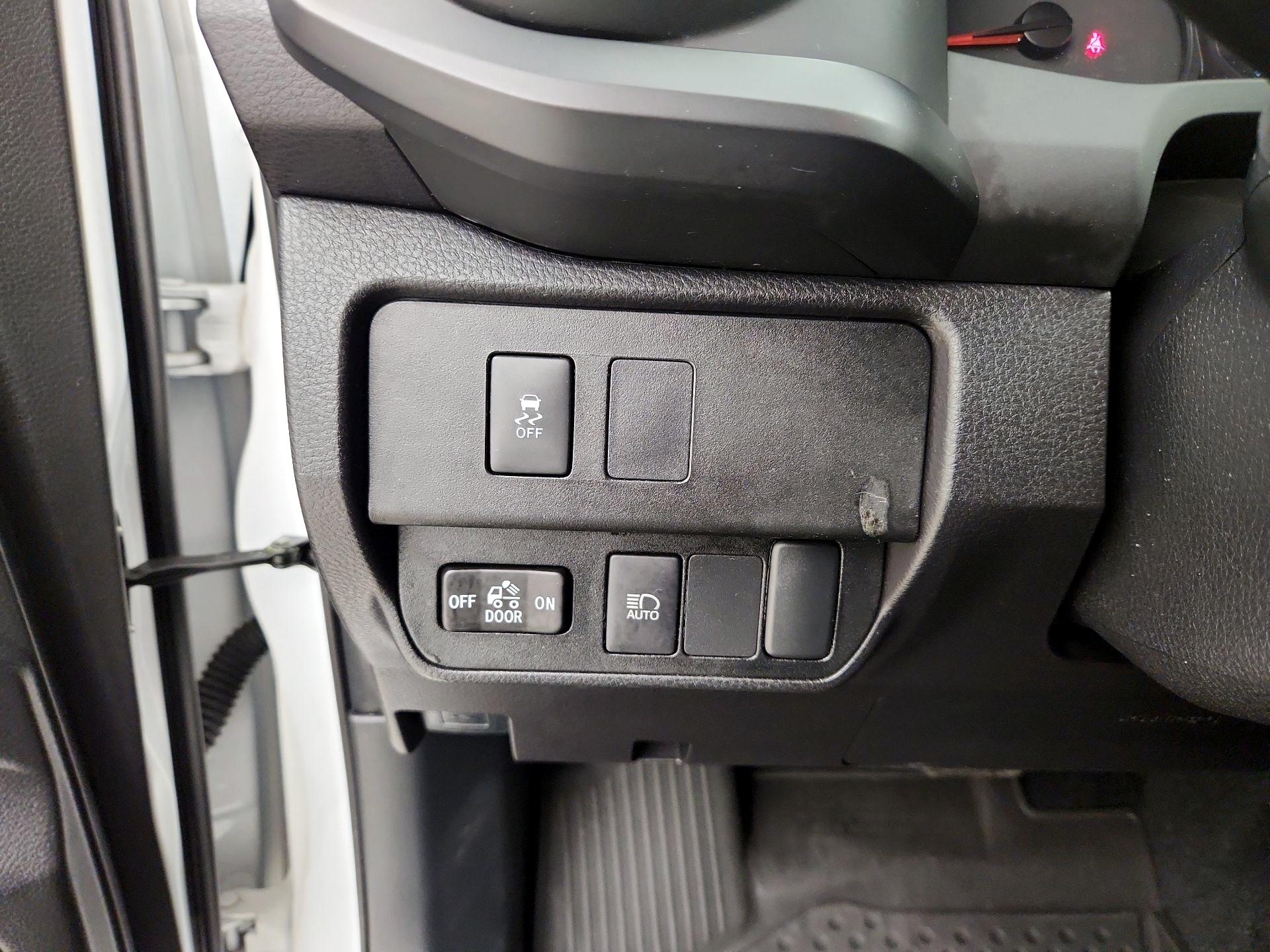 Thumbnail: 2023 Toyota Tacoma - 13