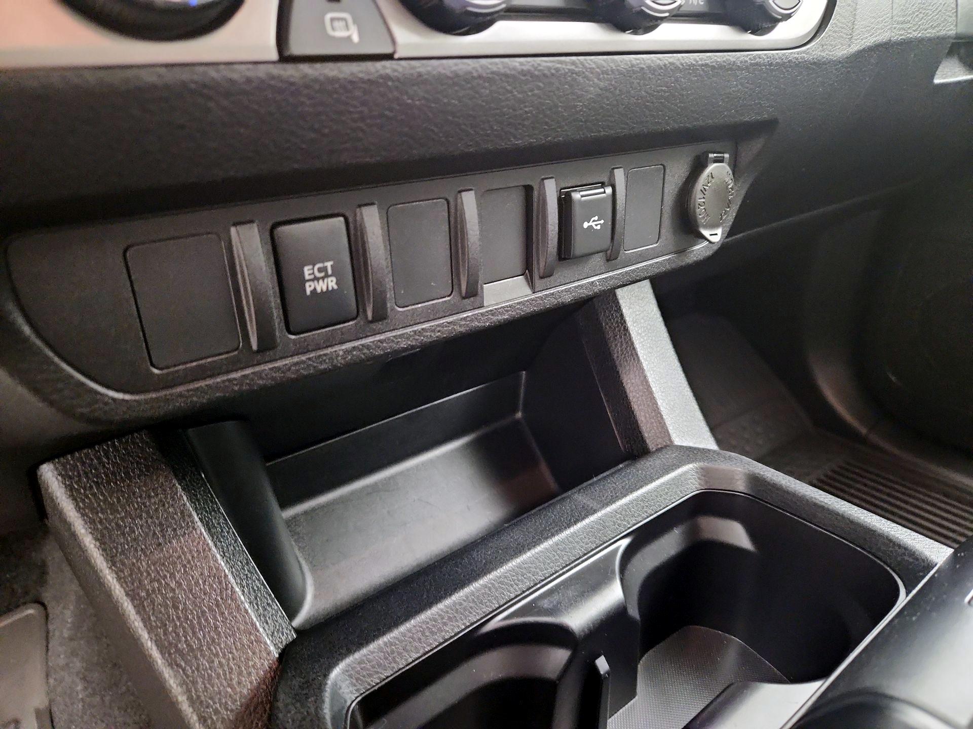 Thumbnail: 2023 Toyota Tacoma - 18