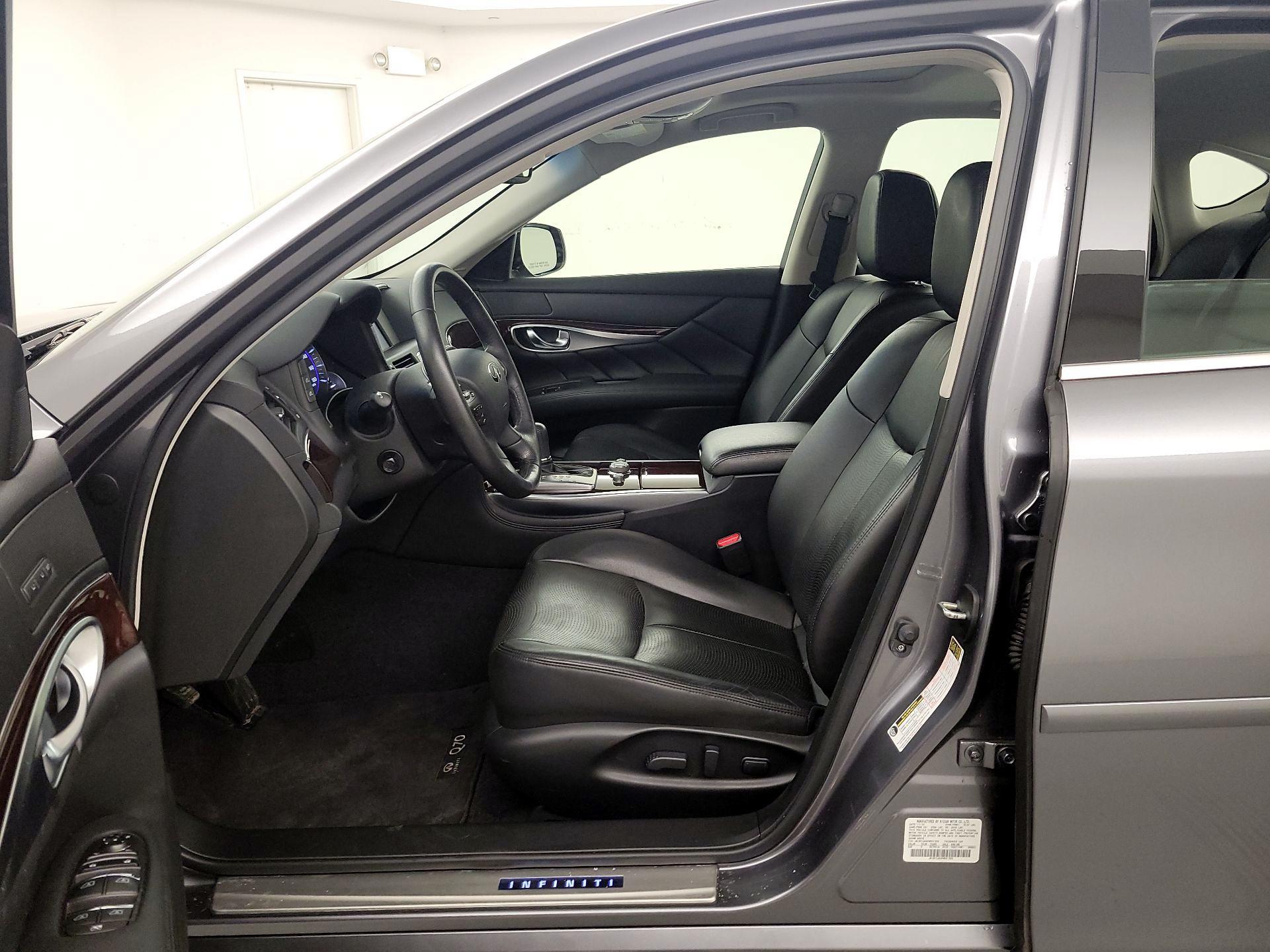 Thumbnail: 2015 INFINITI Q70 - 11