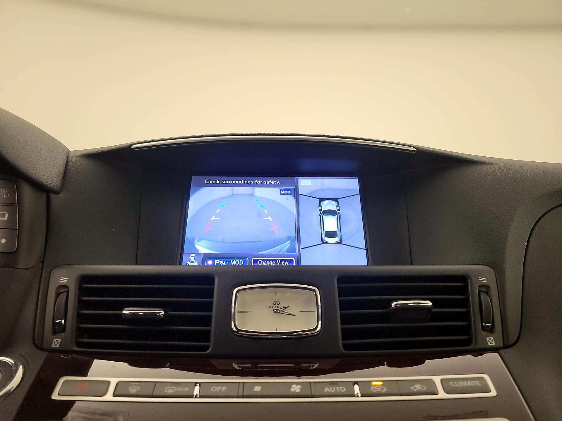 Thumbnail: 2015 INFINITI Q70 - 15