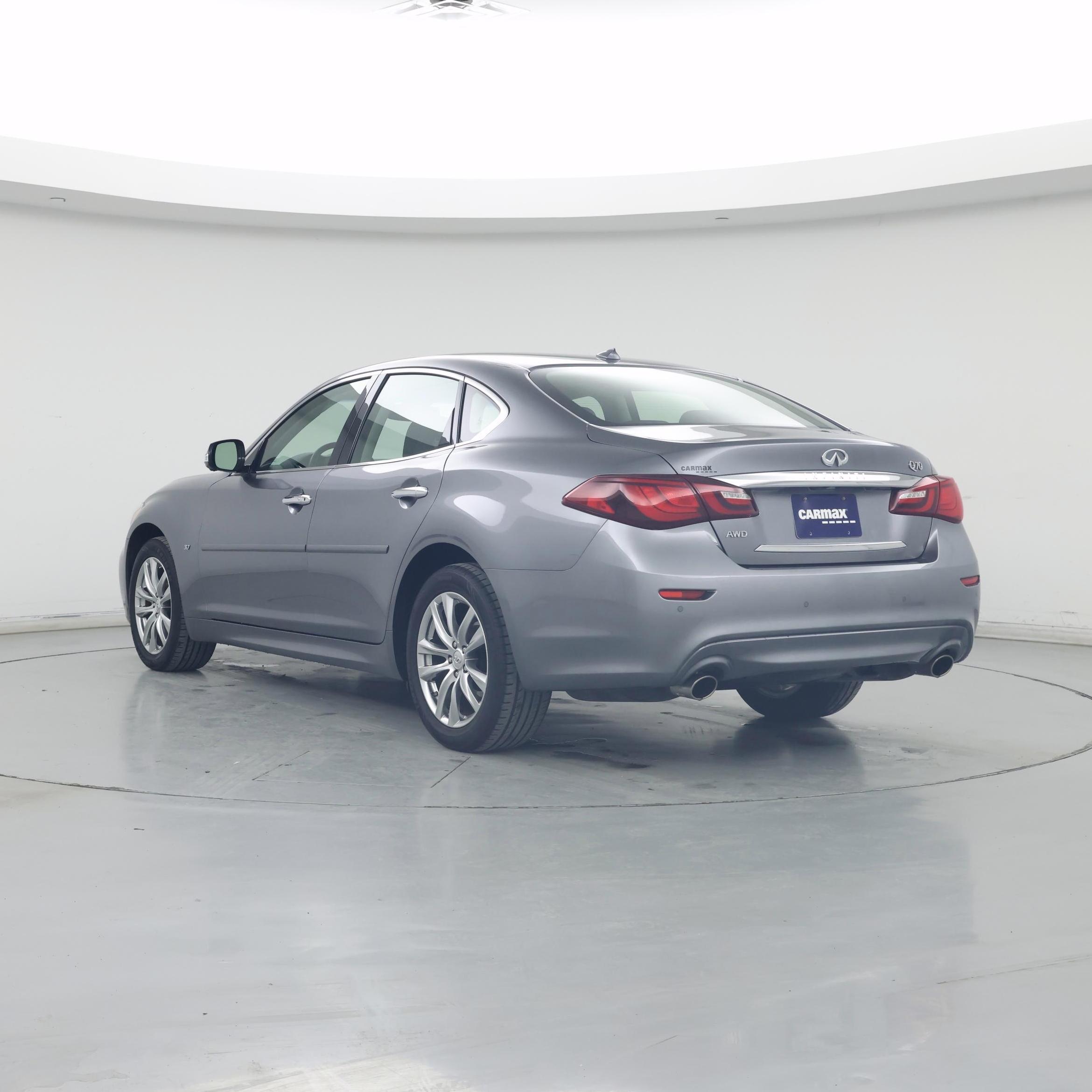 Thumbnail: 2015 INFINITI Q70 - 2