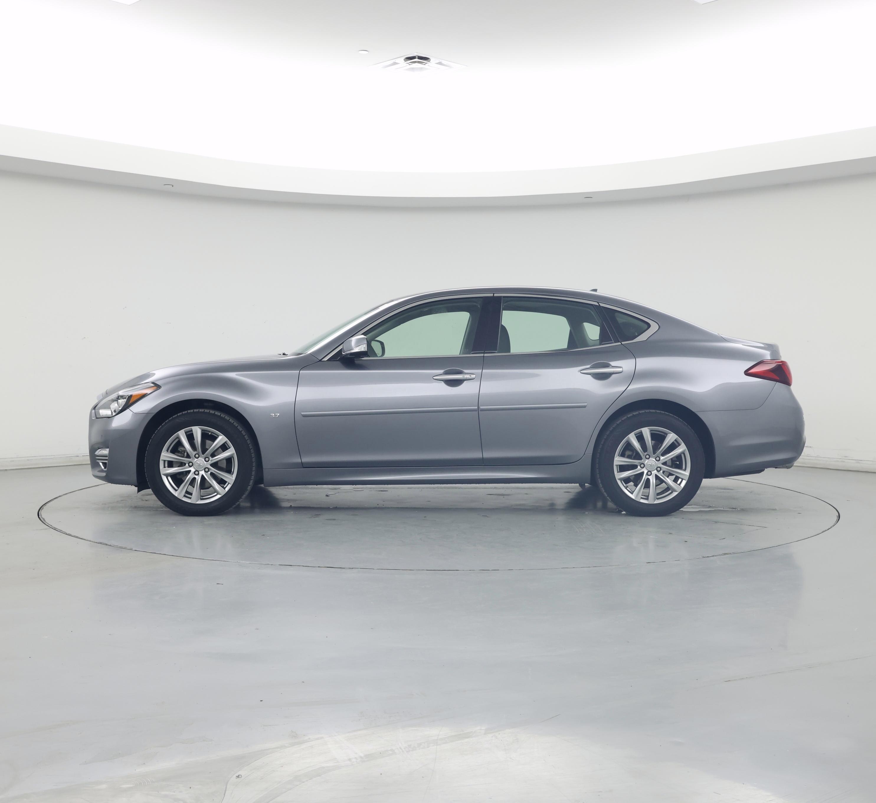 Thumbnail: 2015 INFINITI Q70 - 3