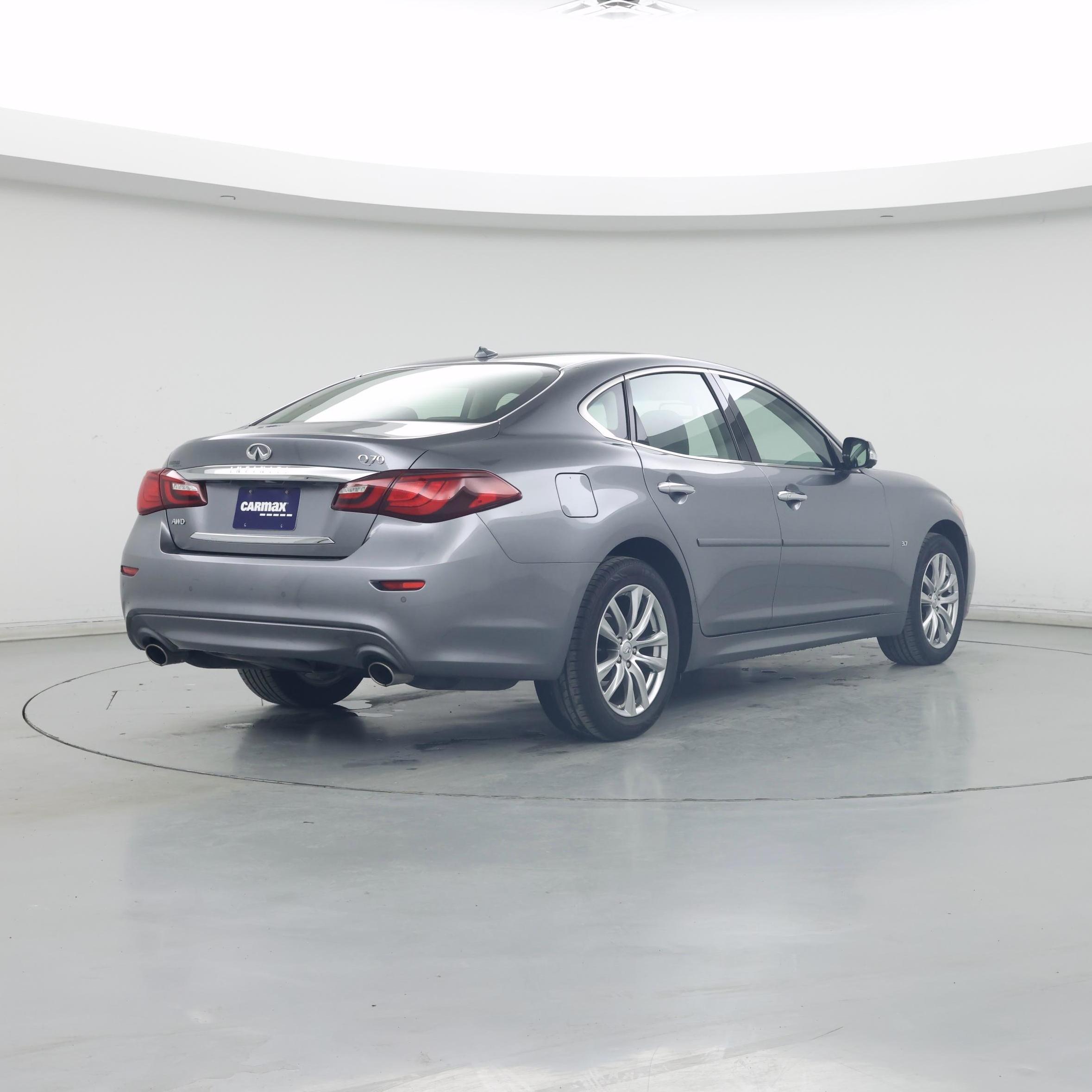 Thumbnail: 2015 INFINITI Q70 - 8