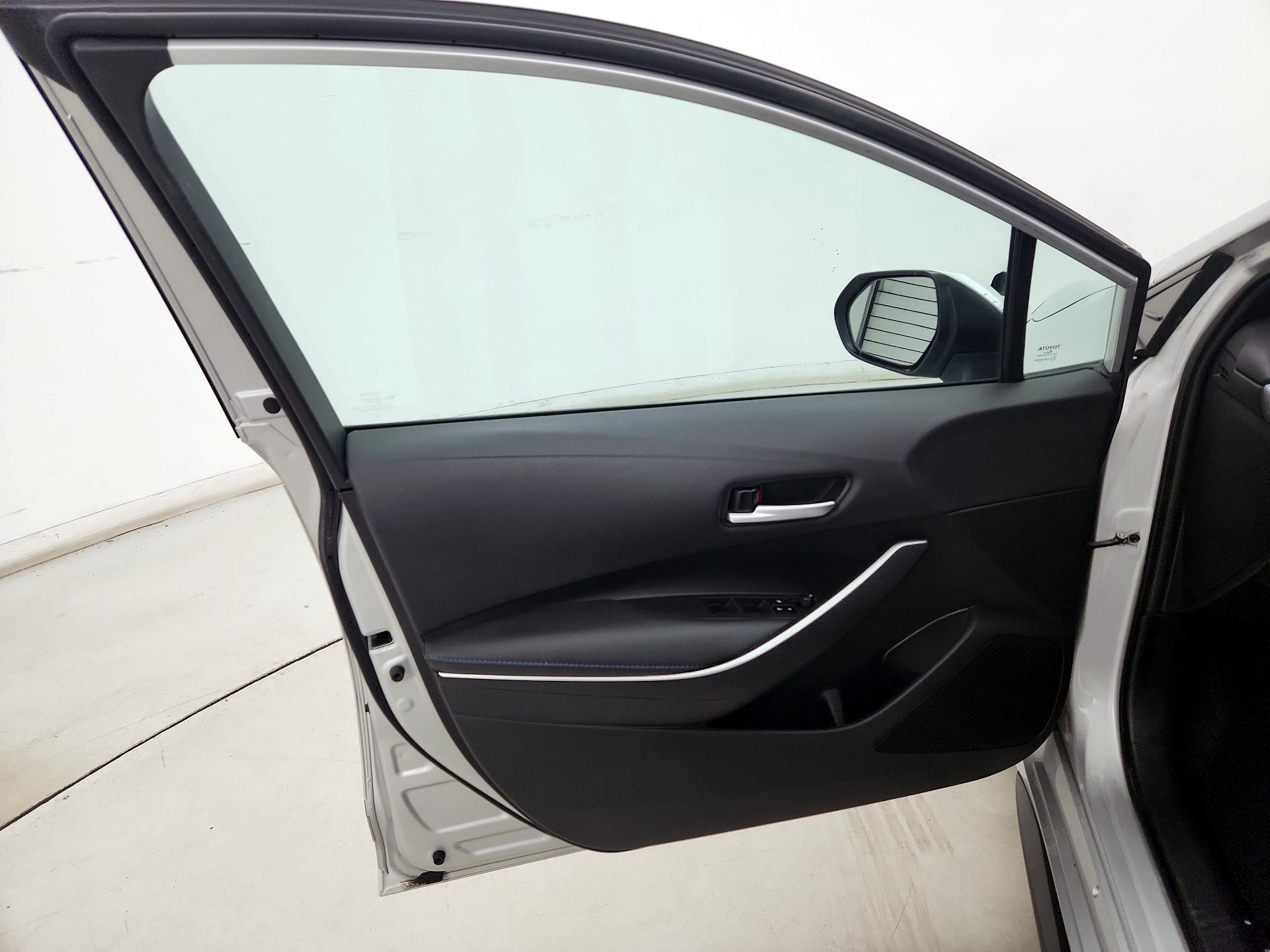 Thumbnail: 2022 Toyota Corolla - 12