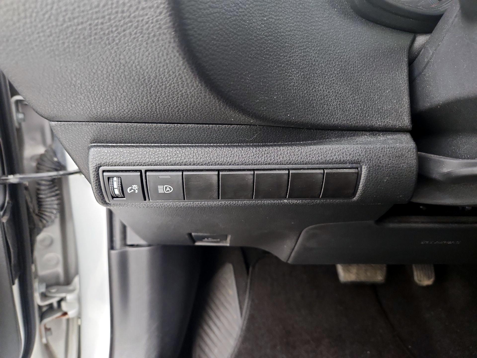 Thumbnail: 2022 Toyota Corolla - 13