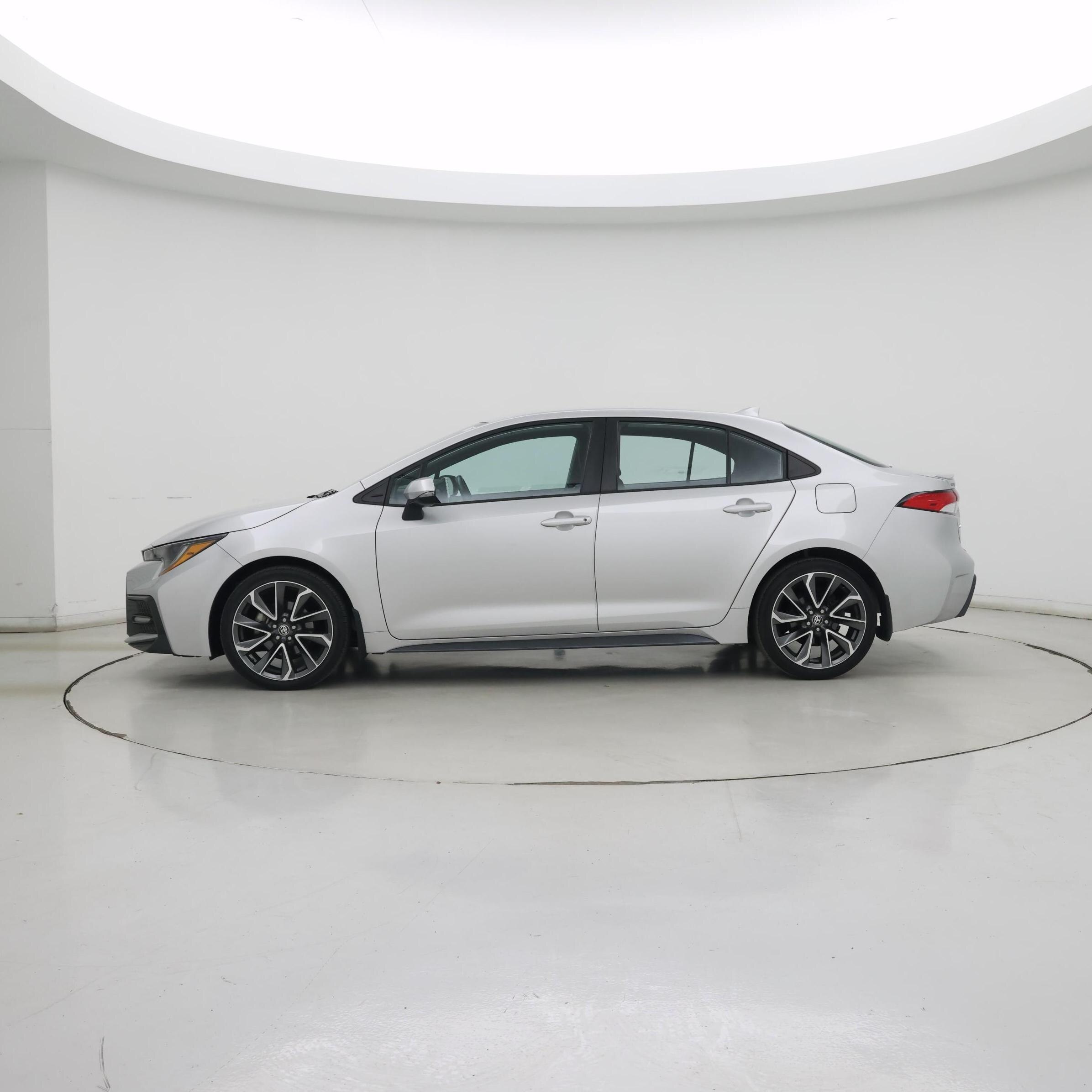 Thumbnail: 2022 Toyota Corolla - 3